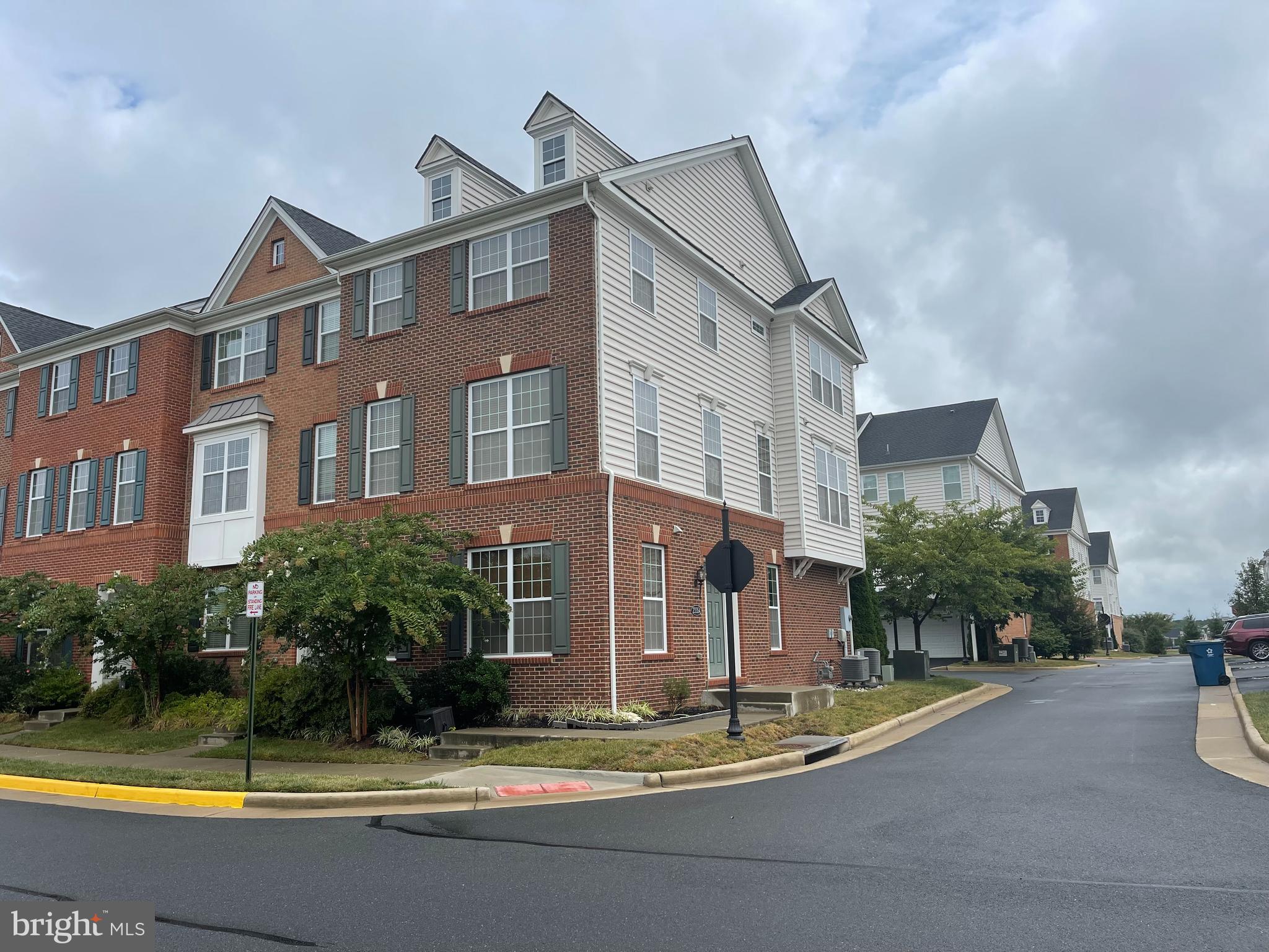 23354 Madison Heights TERRACE