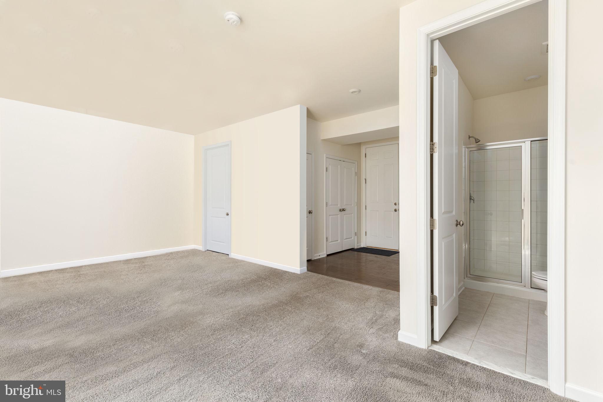 42933 Running Creek SQUARE