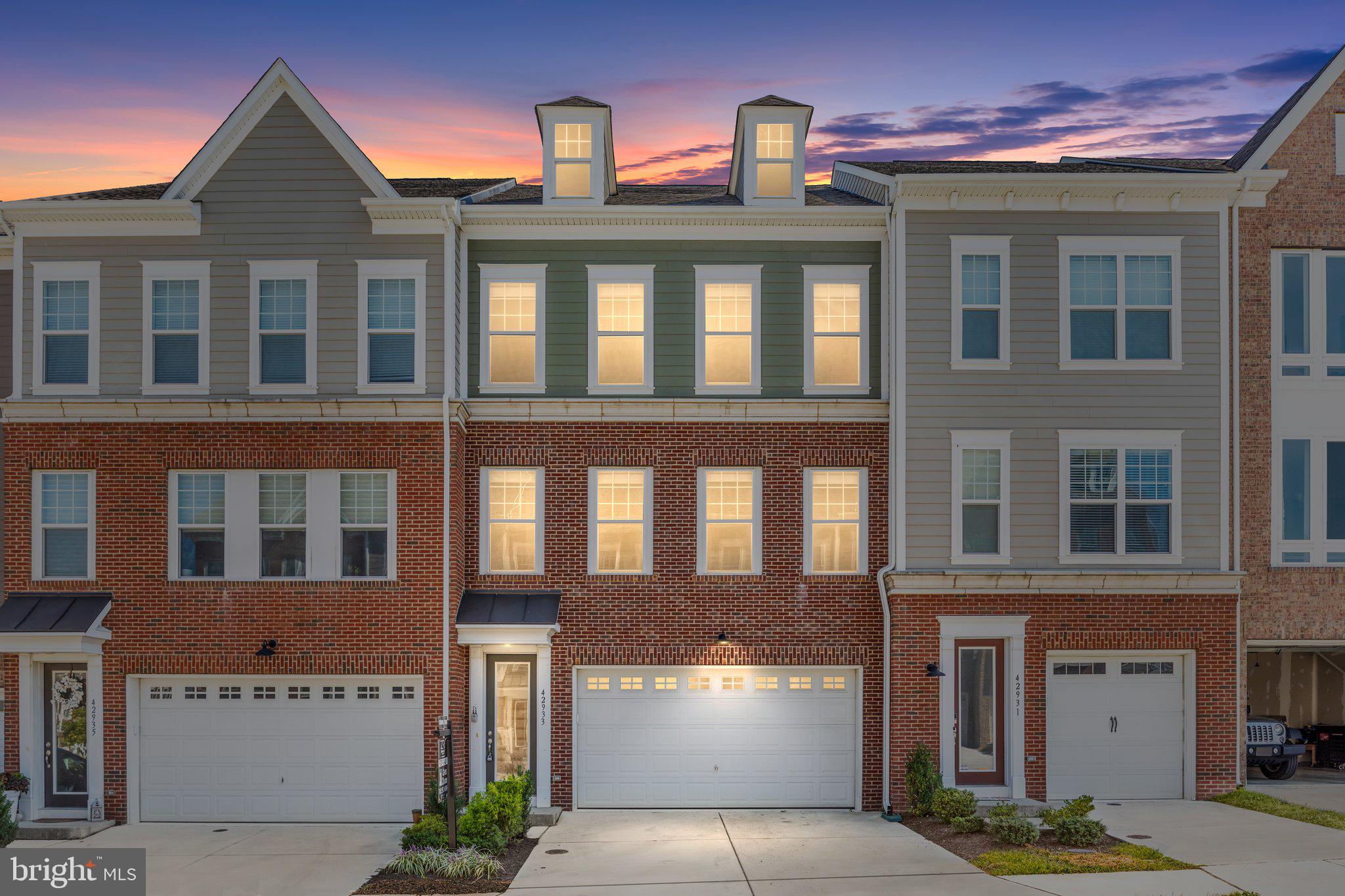 42933 Running Creek SQUARE
