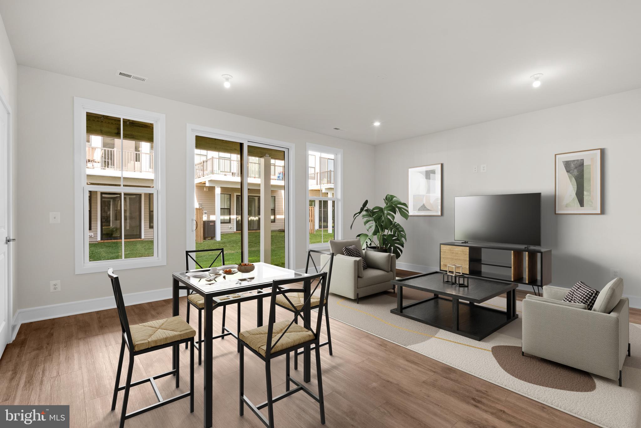 43593 Farringdon SQUARE