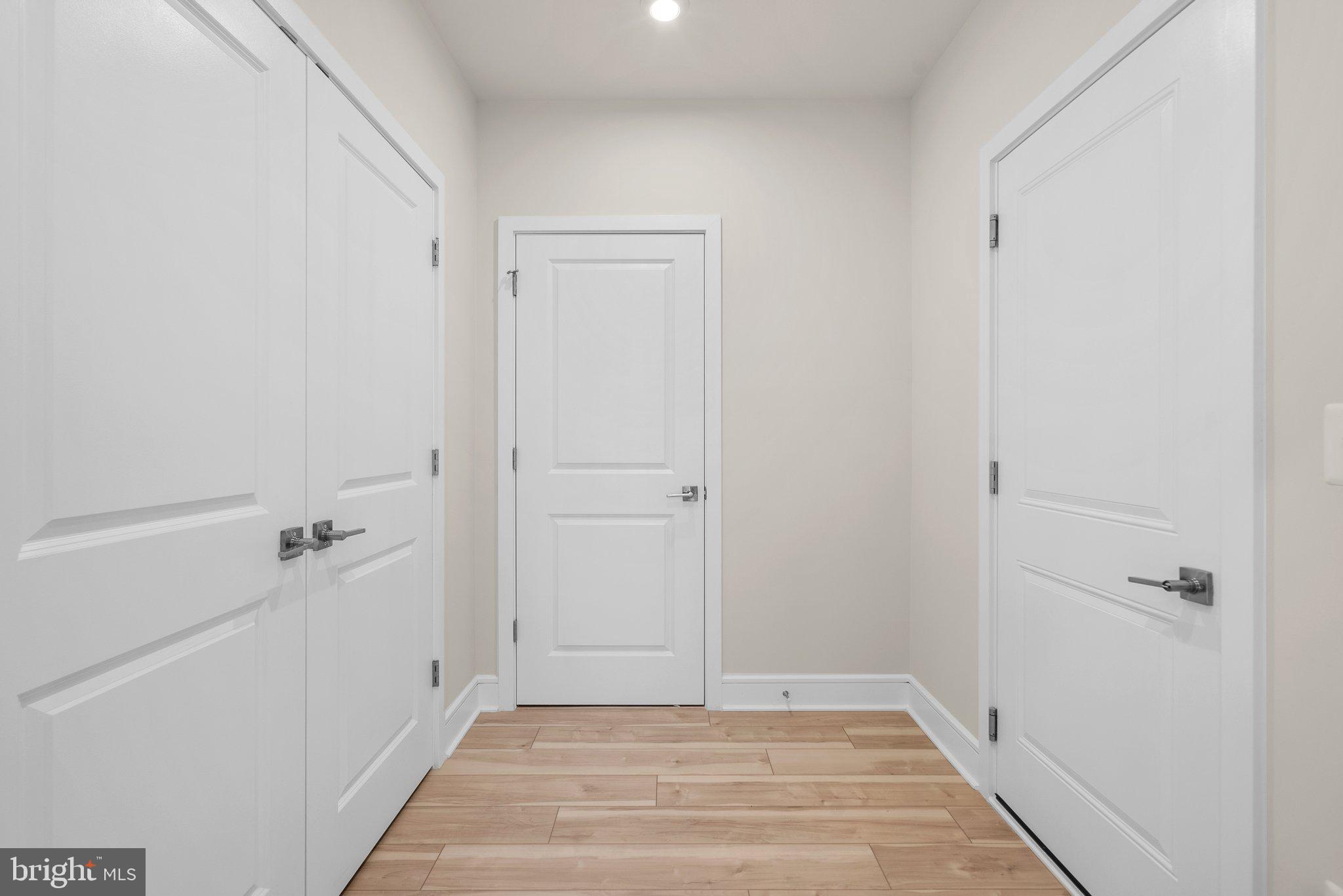 43595 Farringdon SQUARE