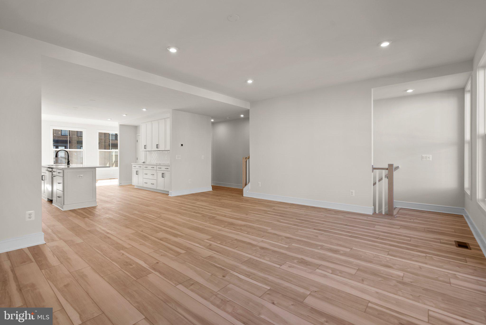 43595 Farringdon SQUARE