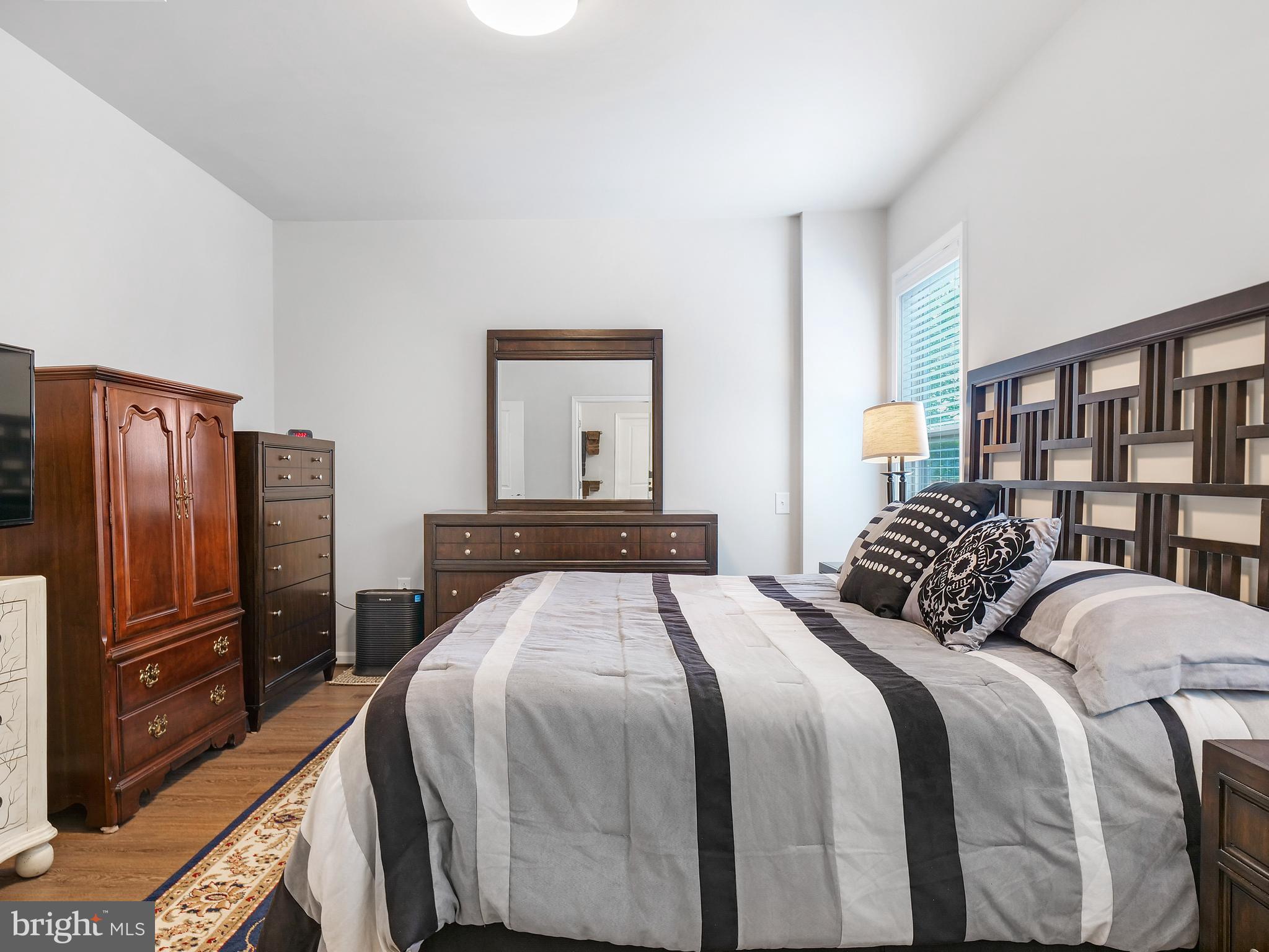 21805 Hawksbill High CIRCLE