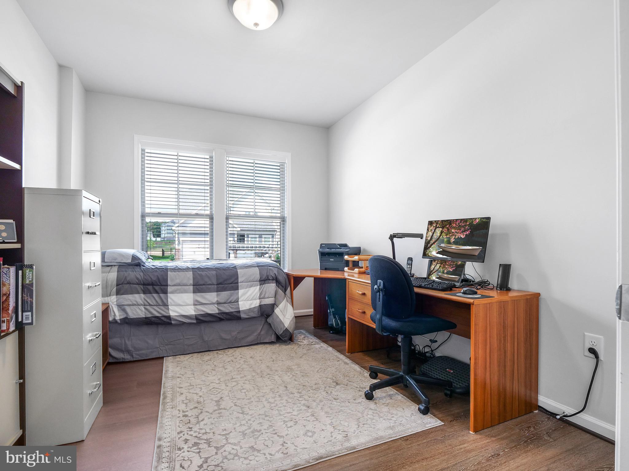 21805 Hawksbill High CIRCLE
