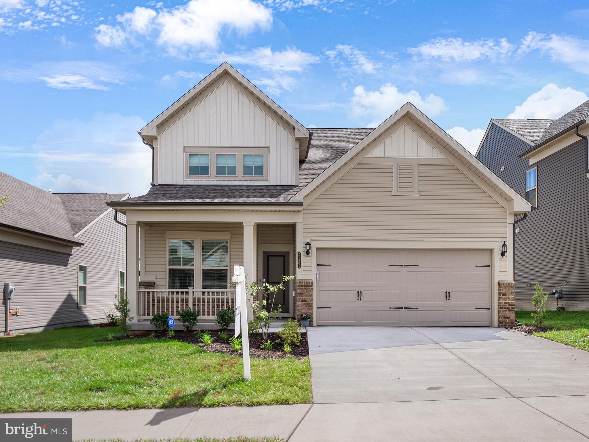 21805 Hawksbill High CIRCLE