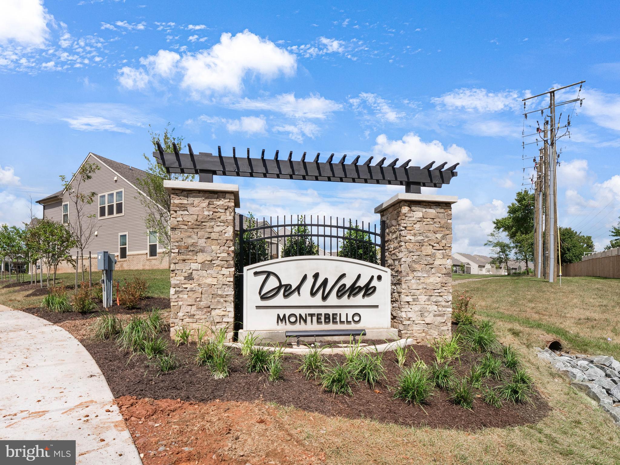 21805 Hawksbill High CIRCLE