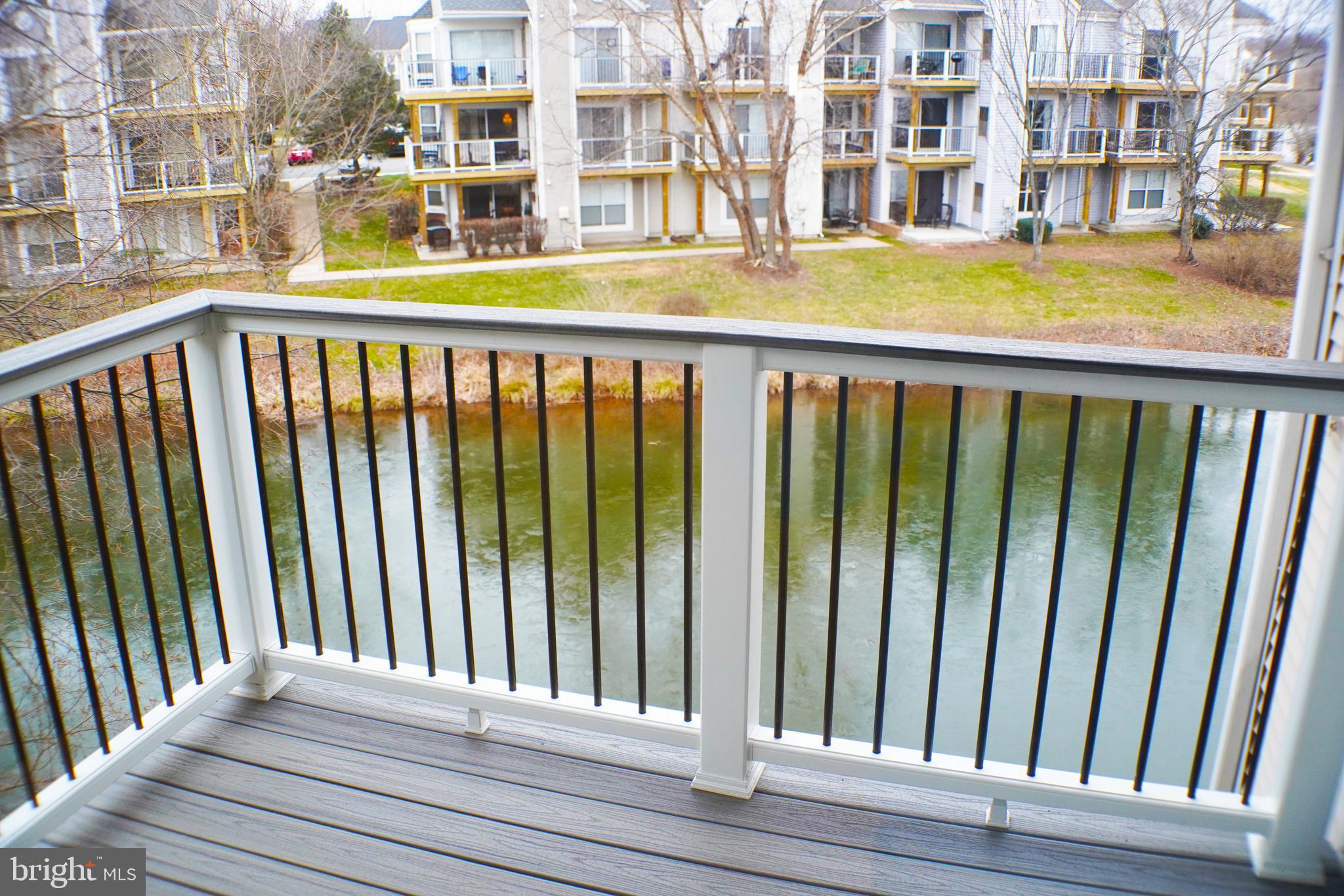 20575 Snowshoe SQUARE Unit: 301