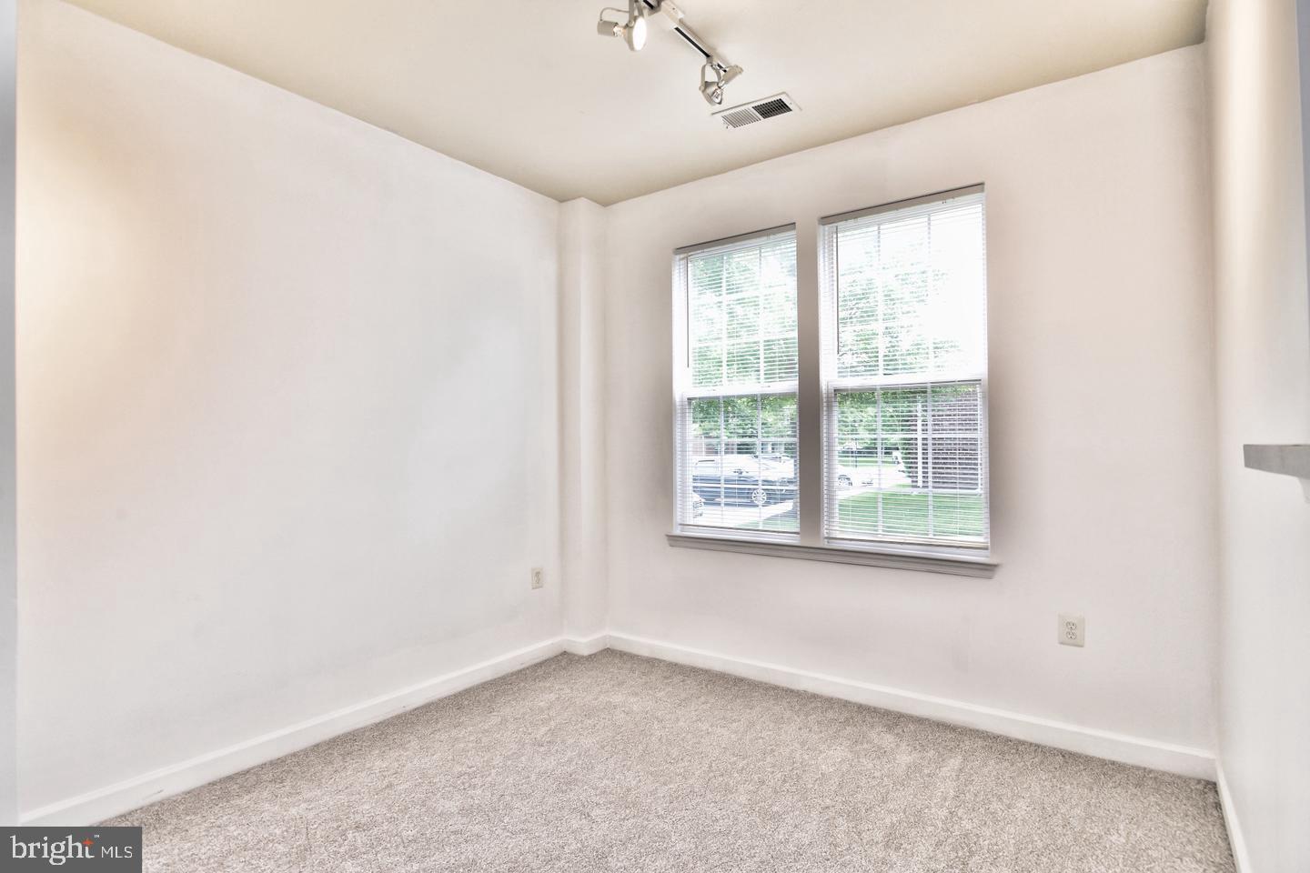 22687 Blue Elder TERRACE Unit: 104