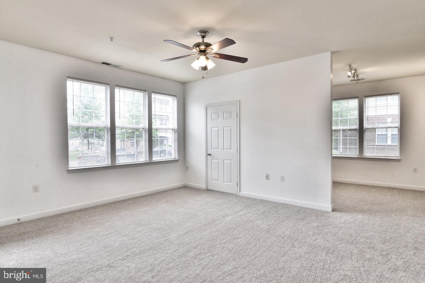 22687 Blue Elder TERRACE Unit: 104