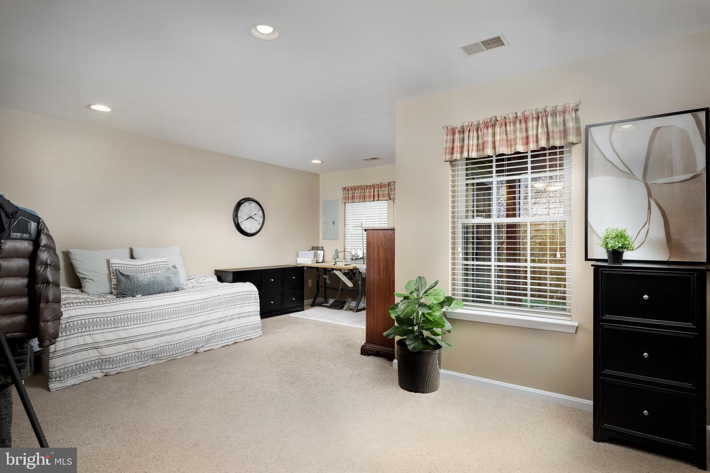 1200 Cambria TERRACE NE