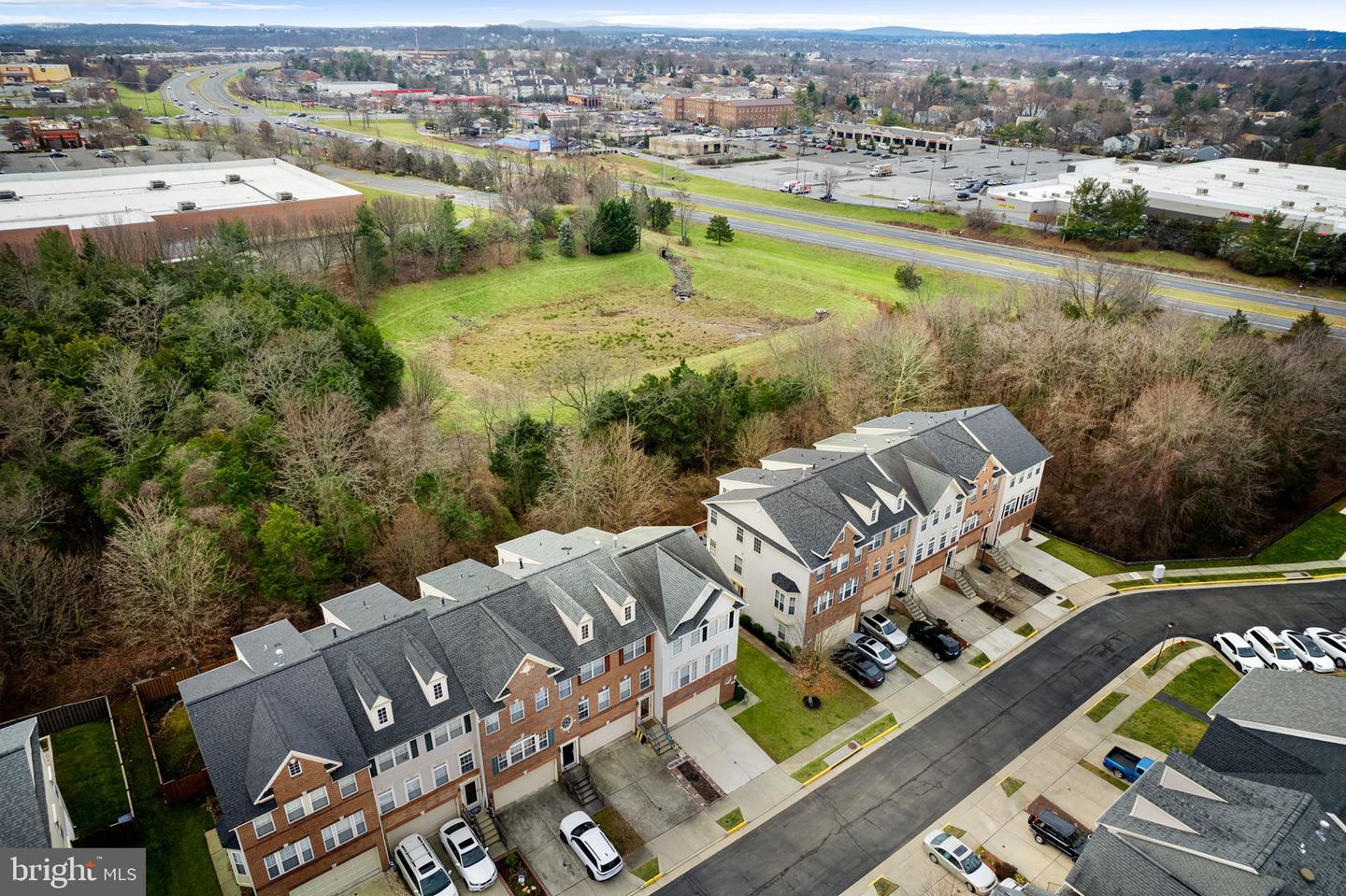 1200 Cambria TERRACE NE