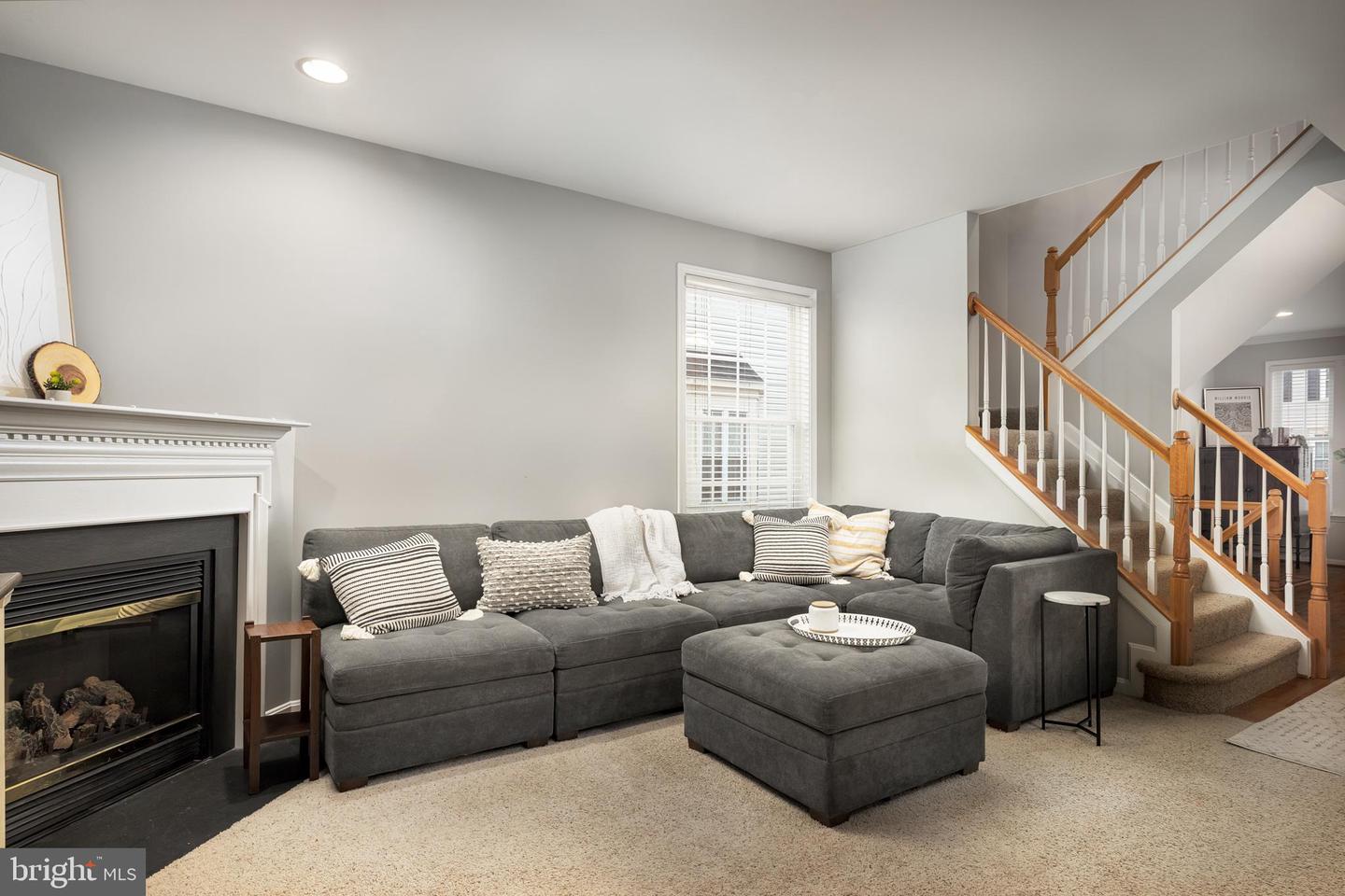 1200 Cambria TERRACE NE