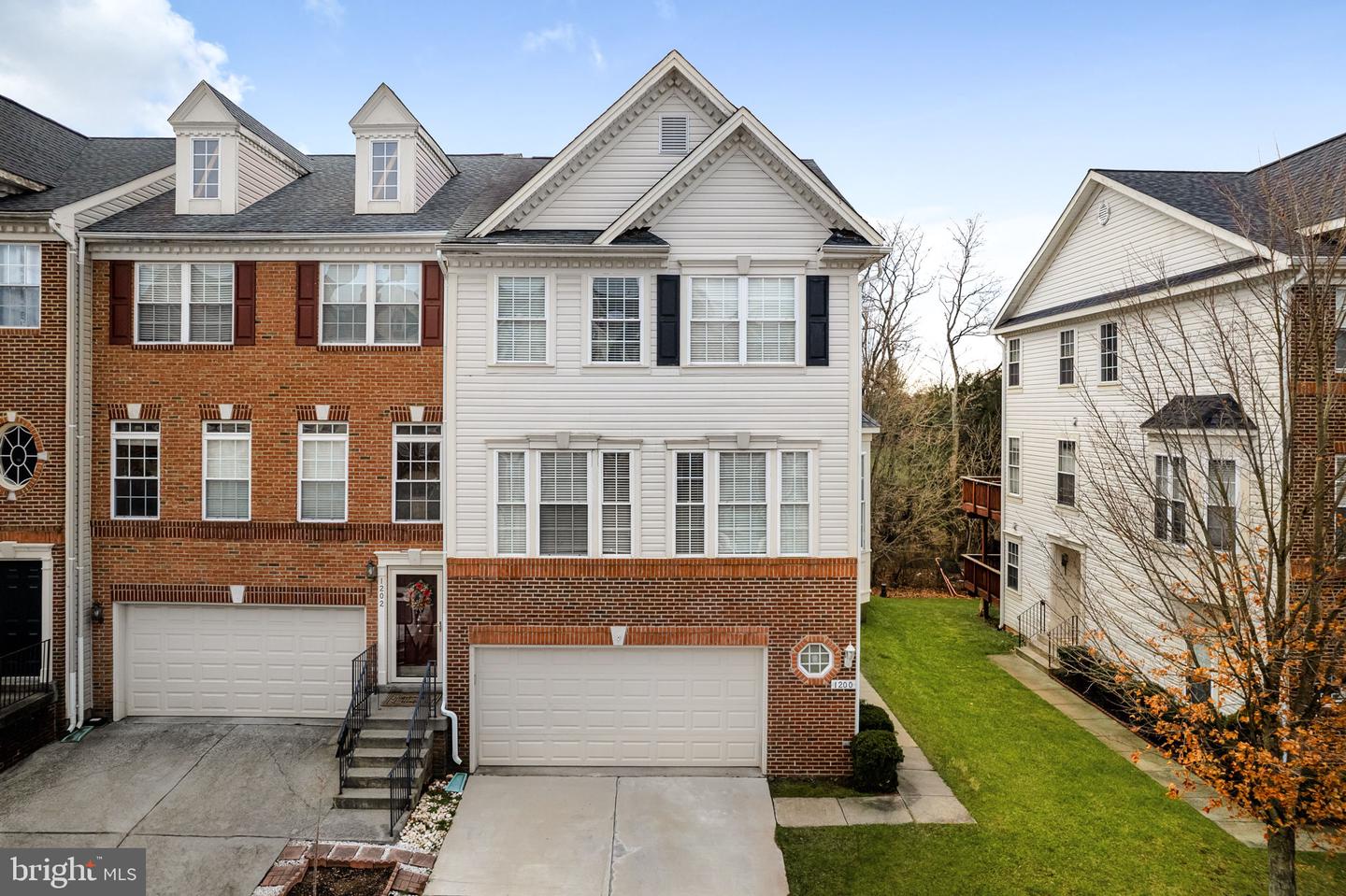 1200 Cambria TERRACE NE