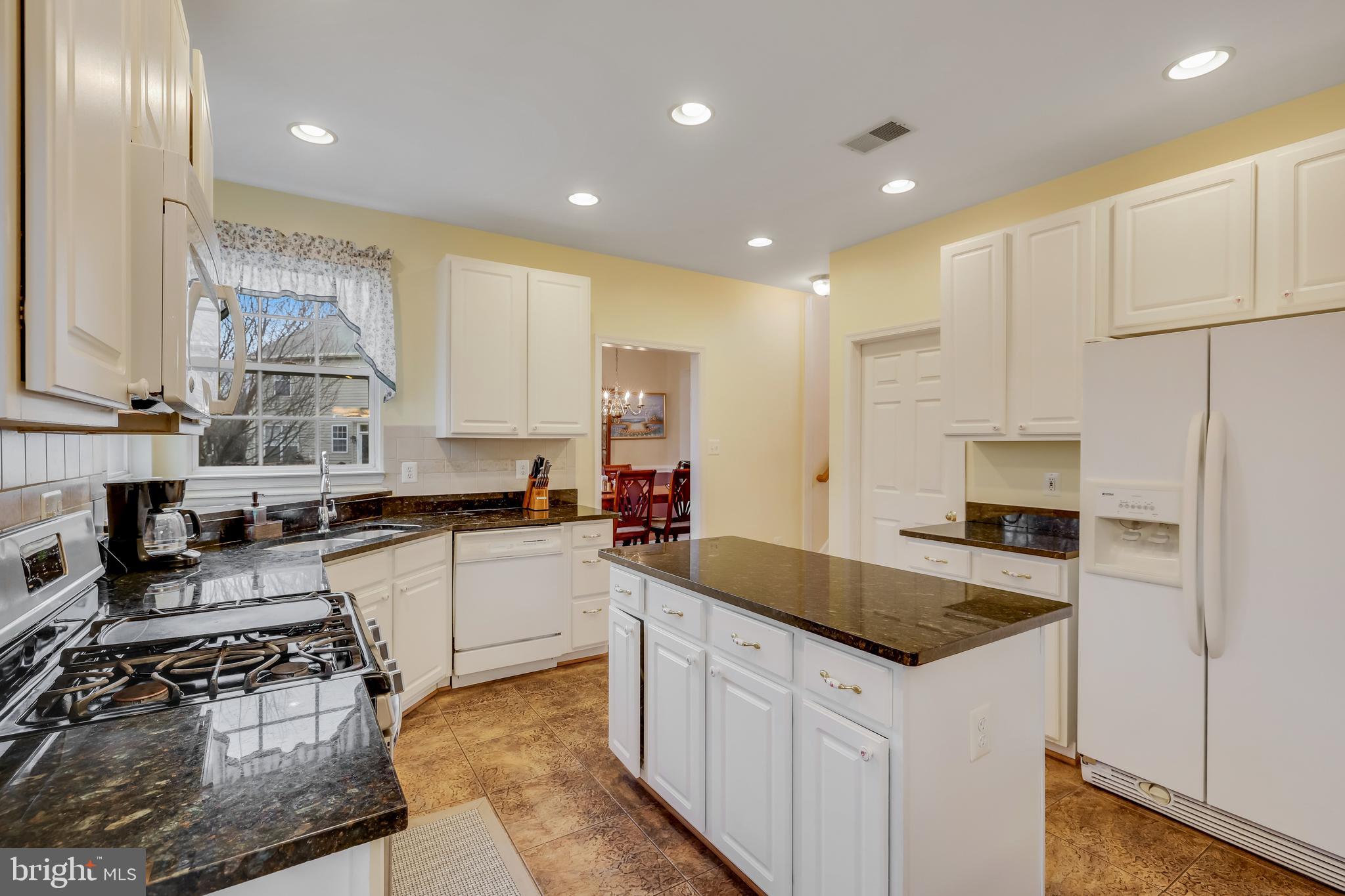 44326 Misty Creek PLACE