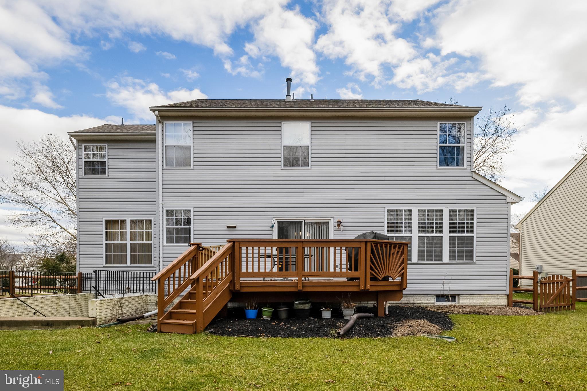 44326 Misty Creek PLACE