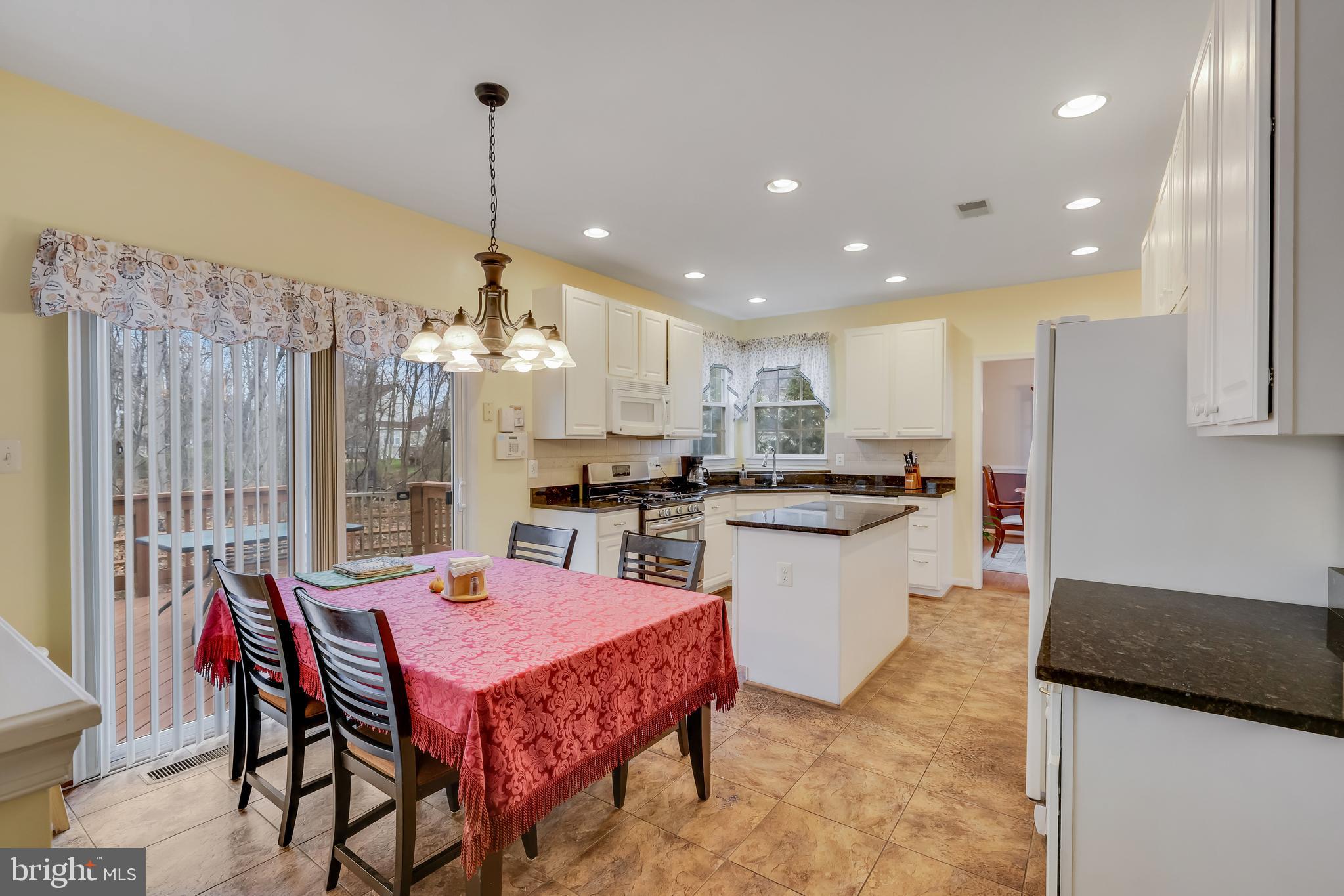 44326 Misty Creek PLACE