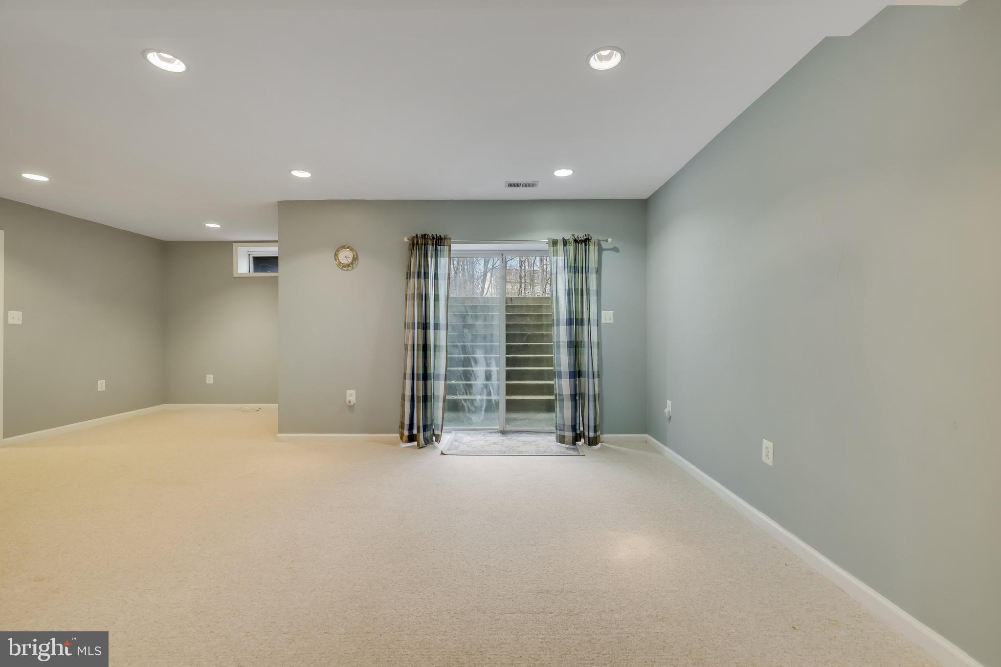 44326 Misty Creek PLACE