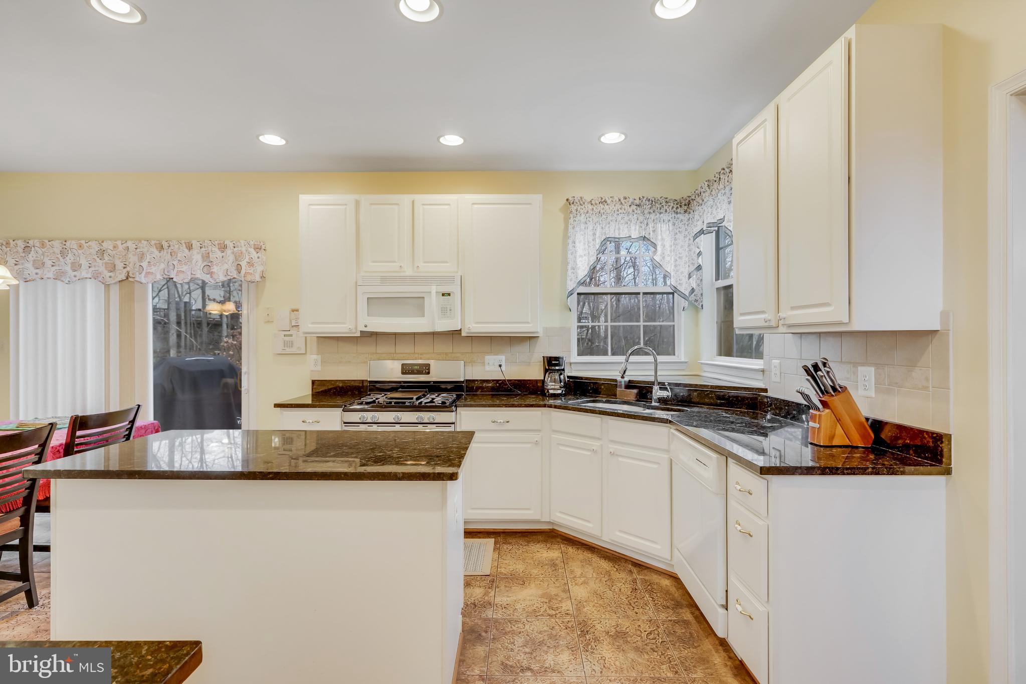 44326 Misty Creek PLACE