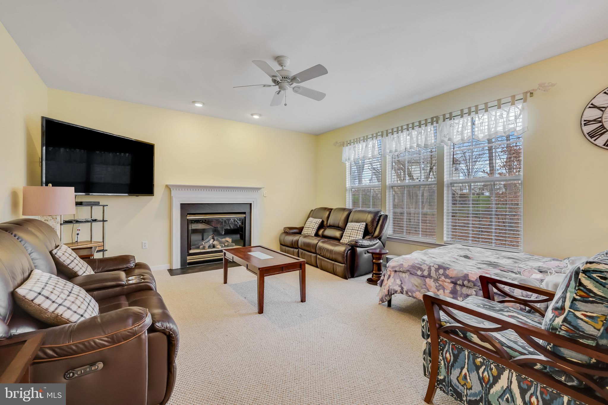 44326 Misty Creek PLACE