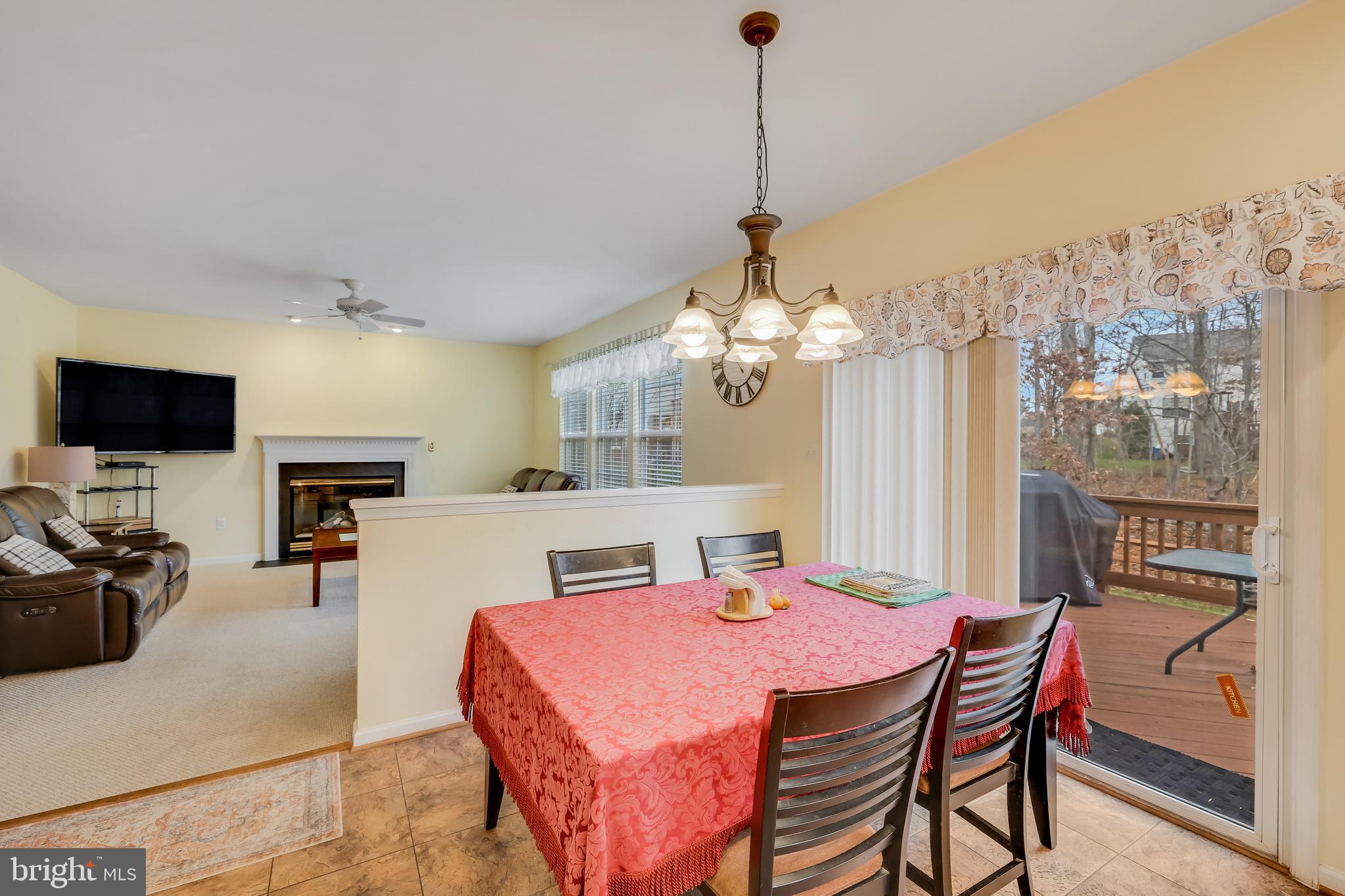 44326 Misty Creek PLACE