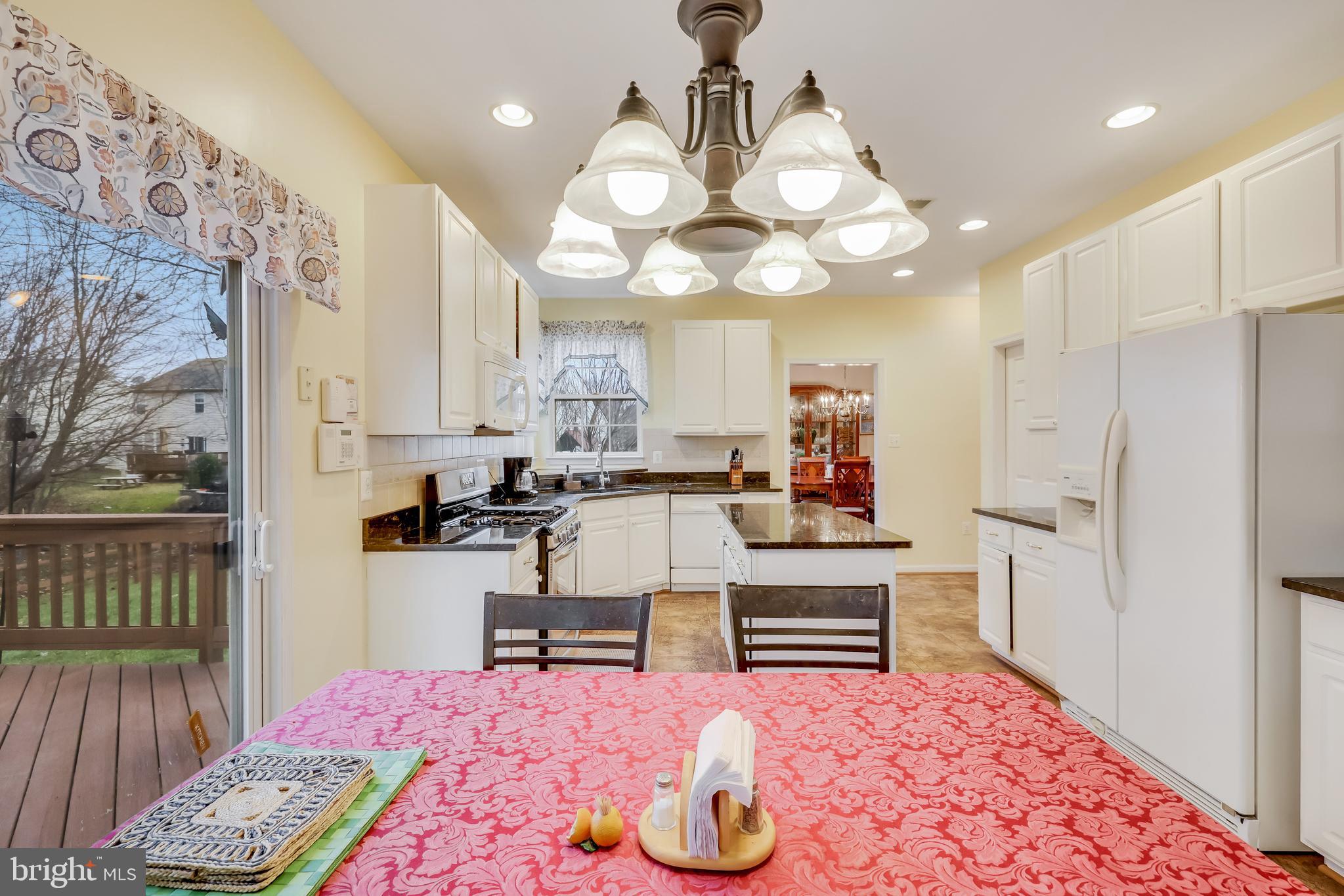 44326 Misty Creek PLACE