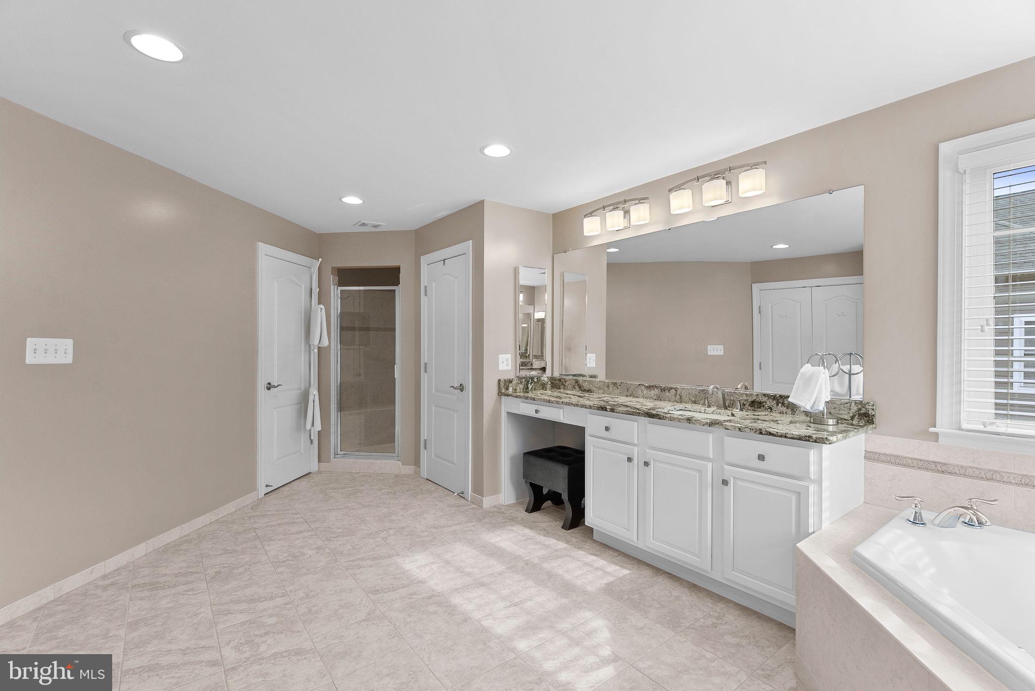 42821 Heritage Oak COURT