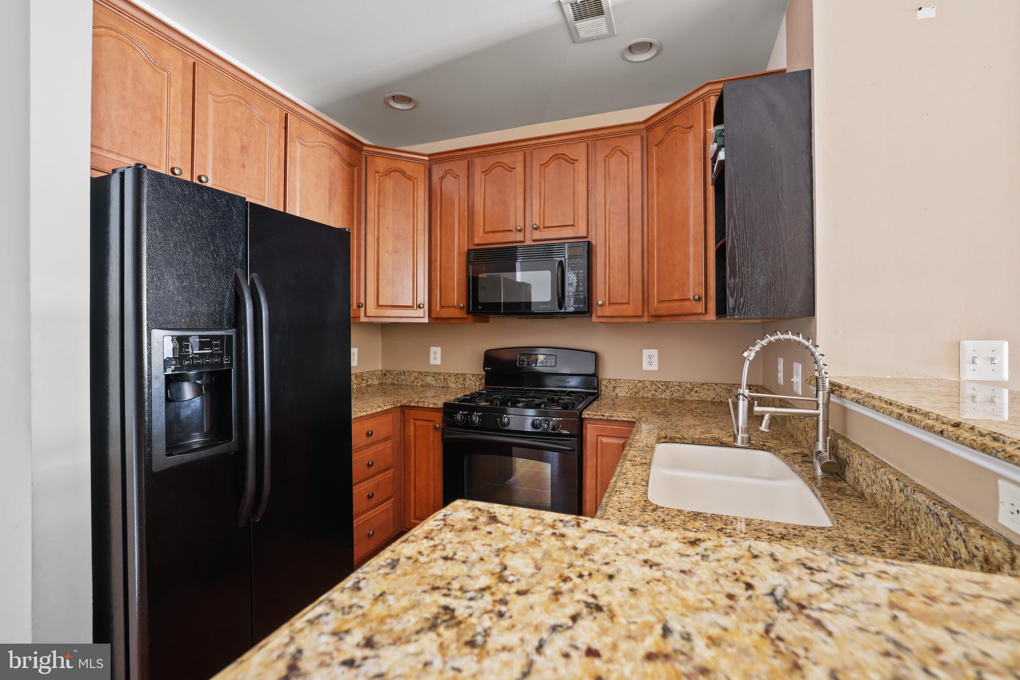 43890 Hickory Corner TERRACE Unit: 106