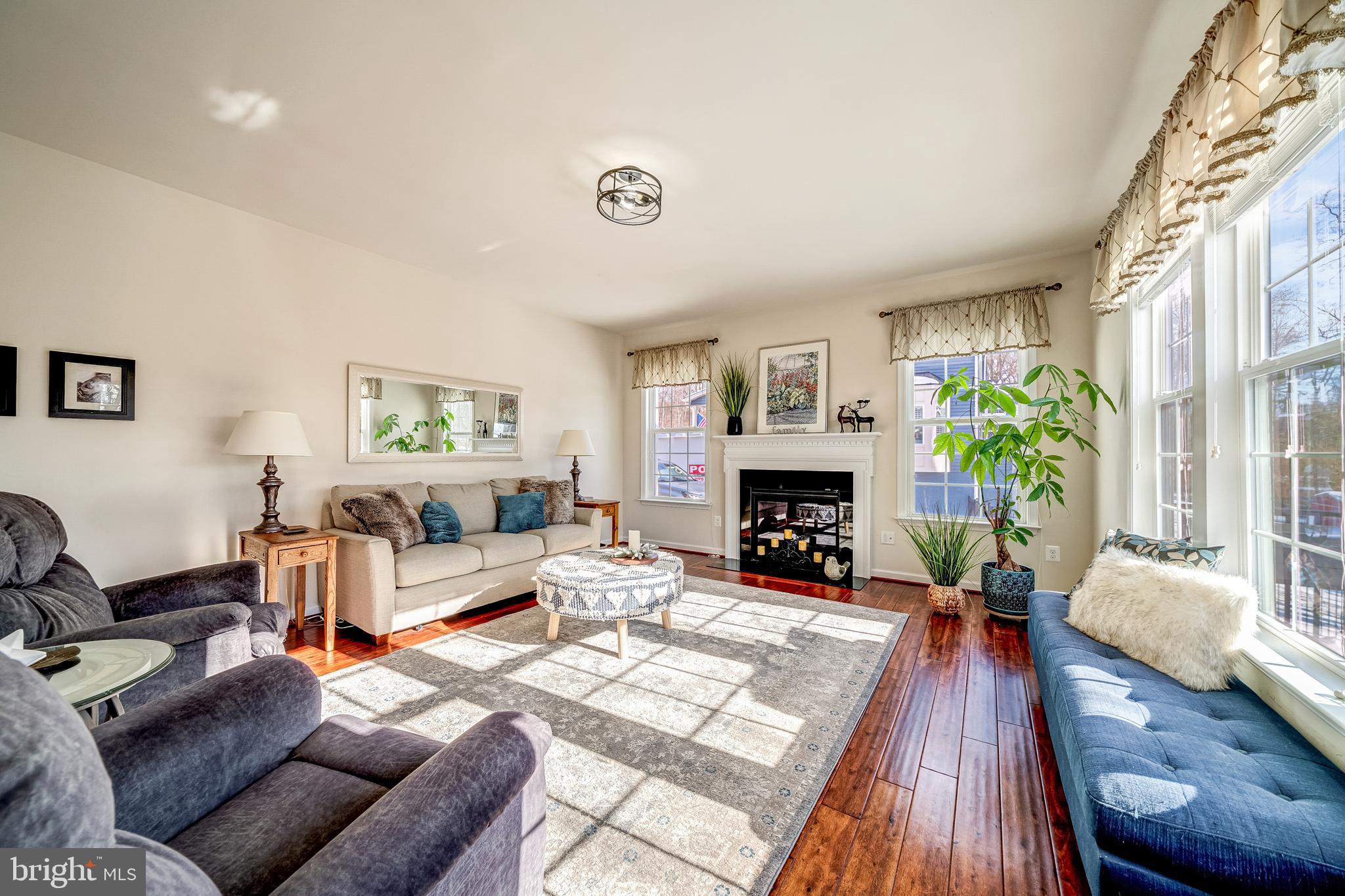 21095 Honeycreeper PLACE