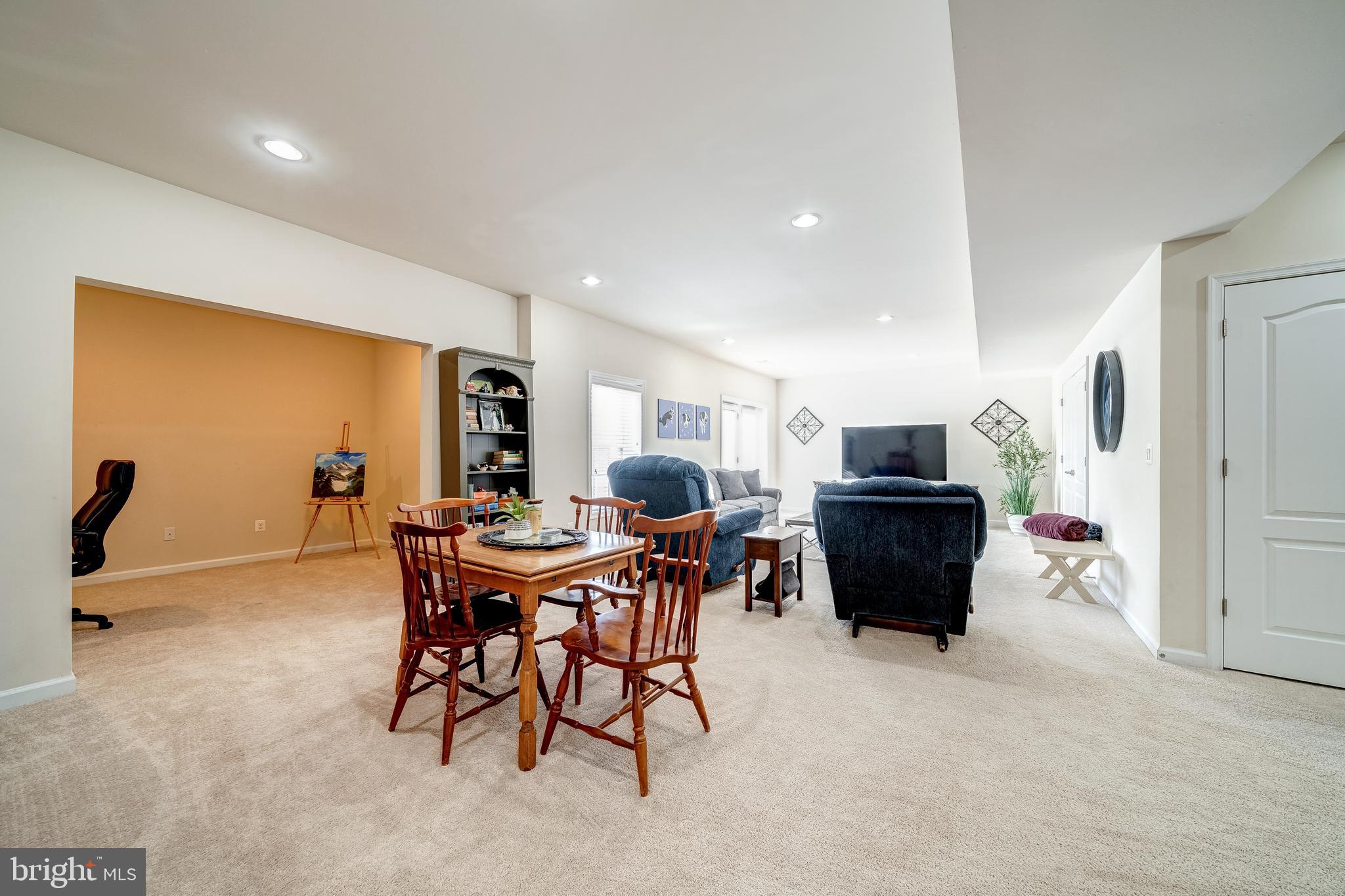 21095 Honeycreeper PLACE