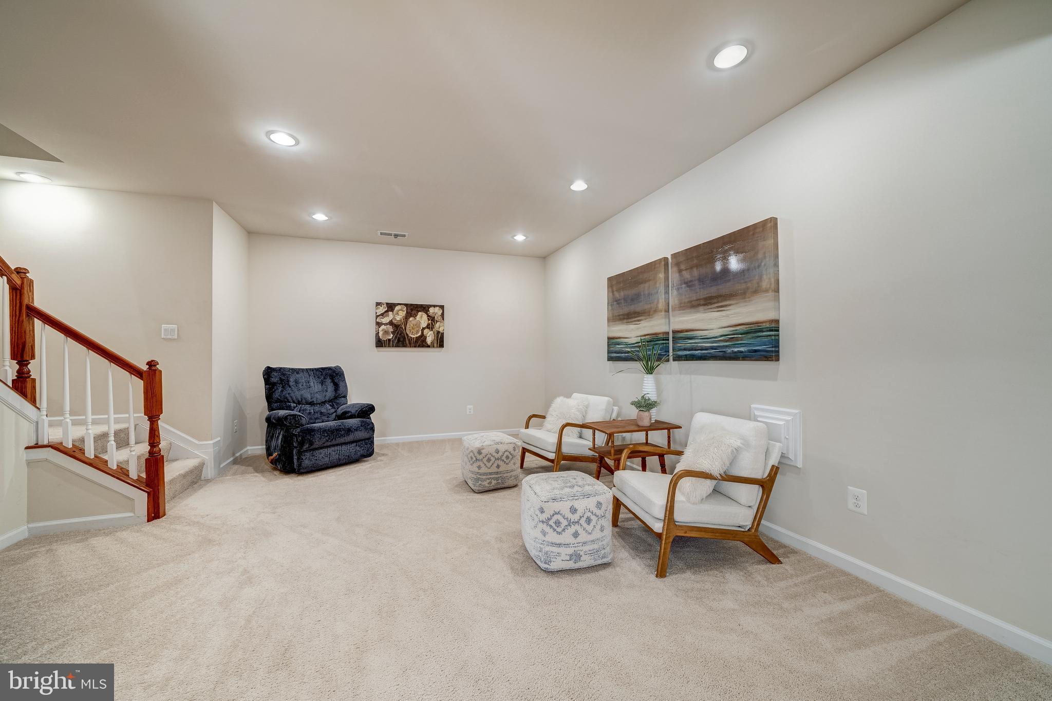 21095 Honeycreeper PLACE