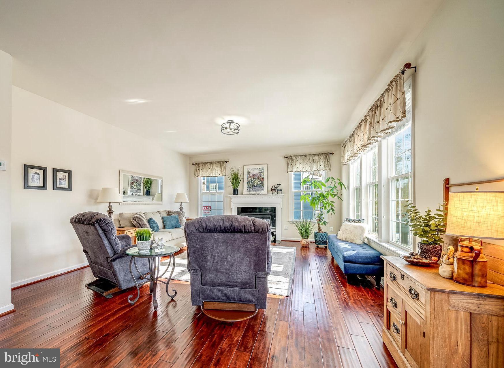 21095 Honeycreeper PLACE