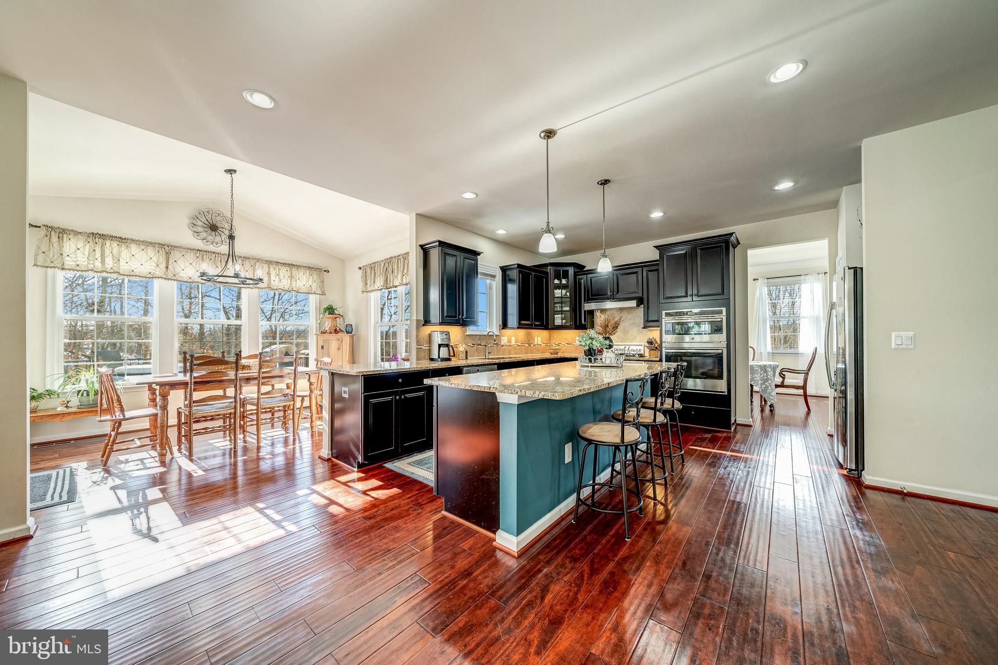 21095 Honeycreeper PLACE