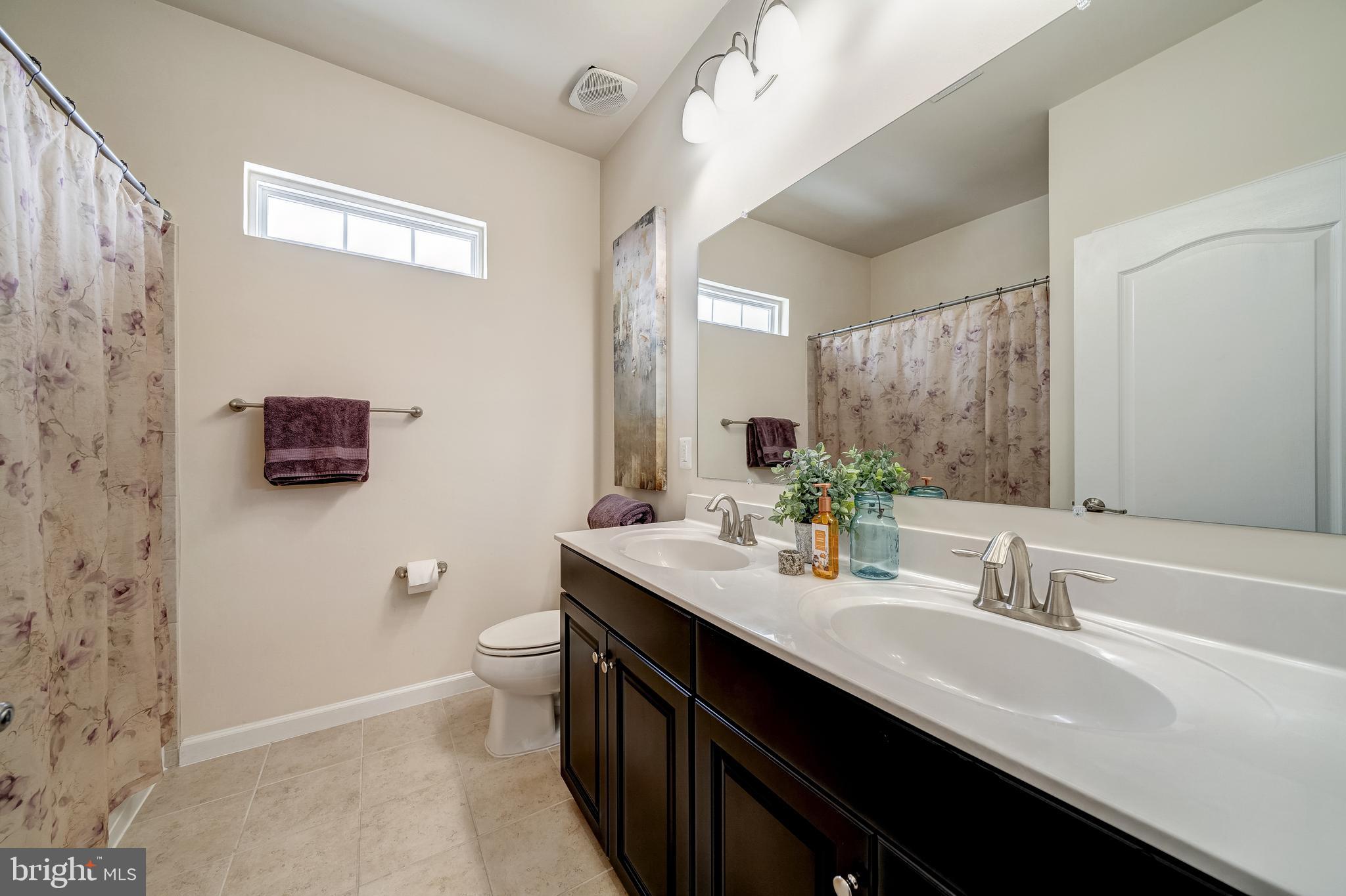 21095 Honeycreeper PLACE