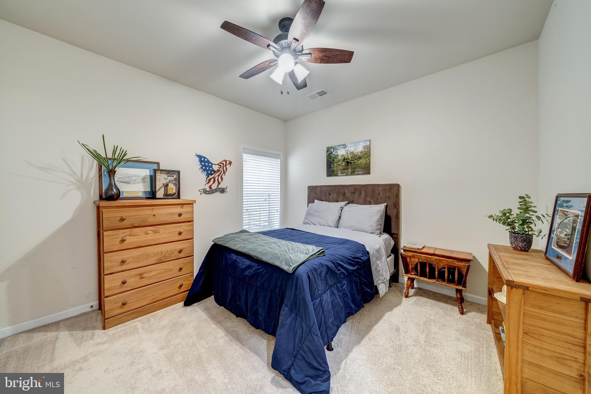 21095 Honeycreeper PLACE