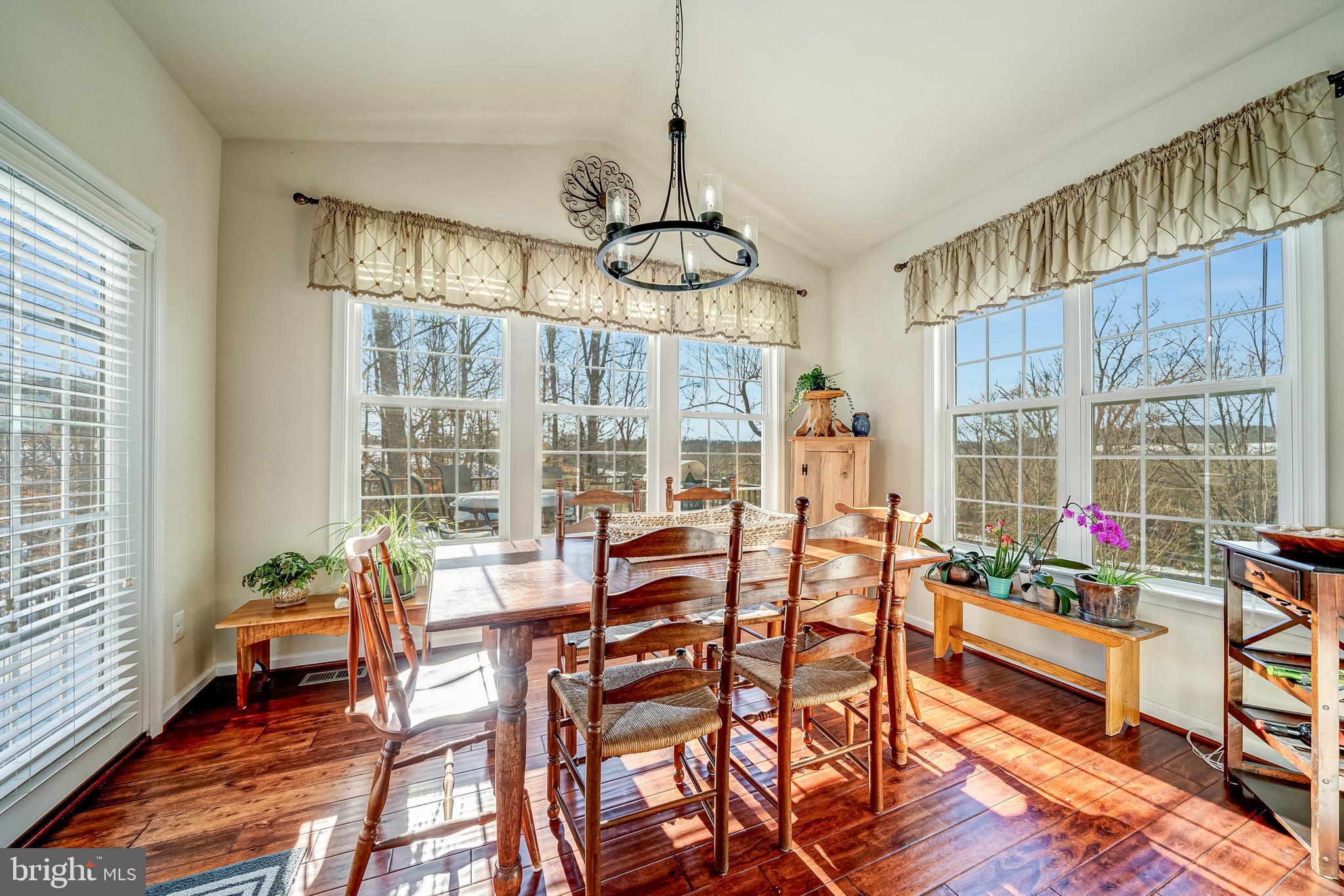 21095 Honeycreeper PLACE