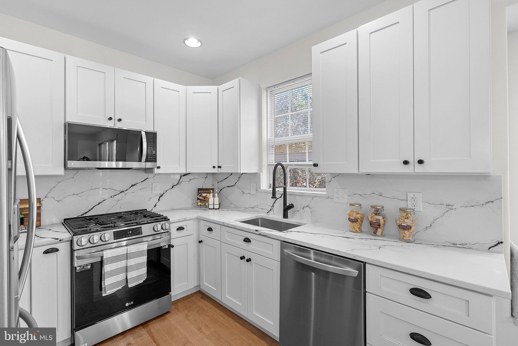 22581 Maison Carree Square