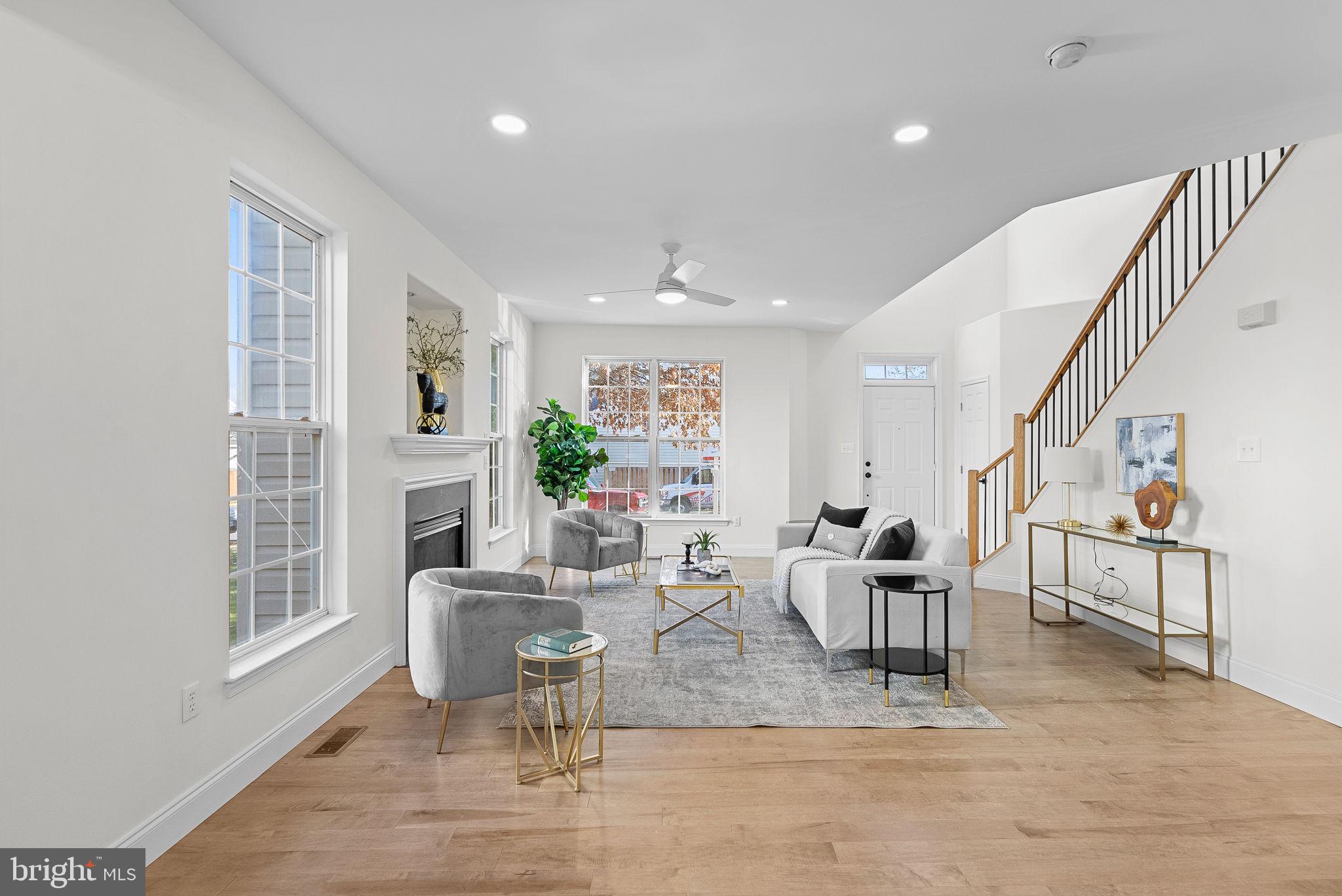 22581 Maison Carree Square
