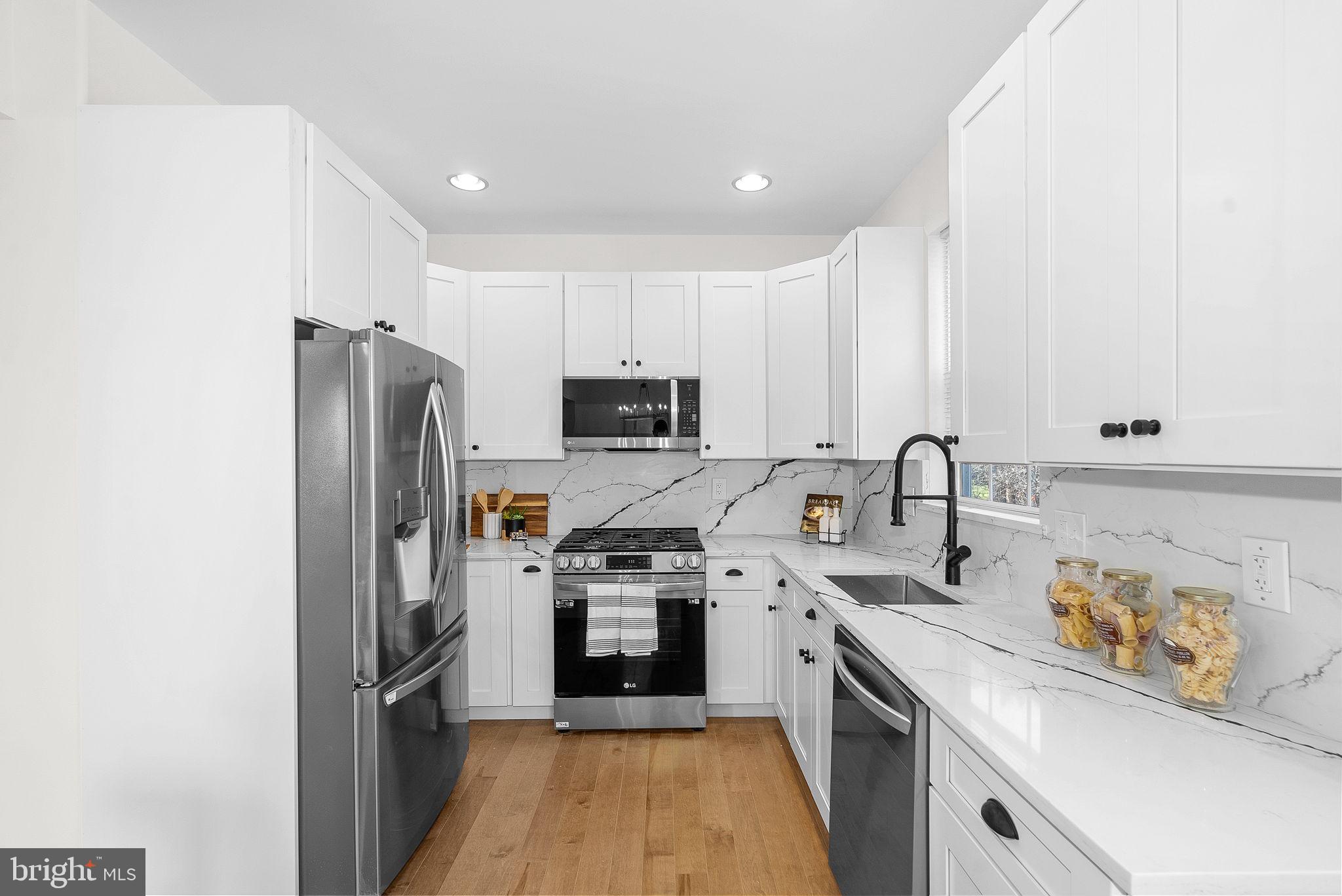 22581 Maison Carree Square
