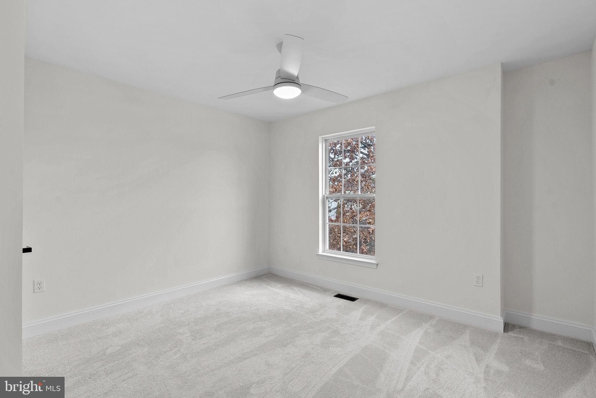 22581 Maison Carree Square