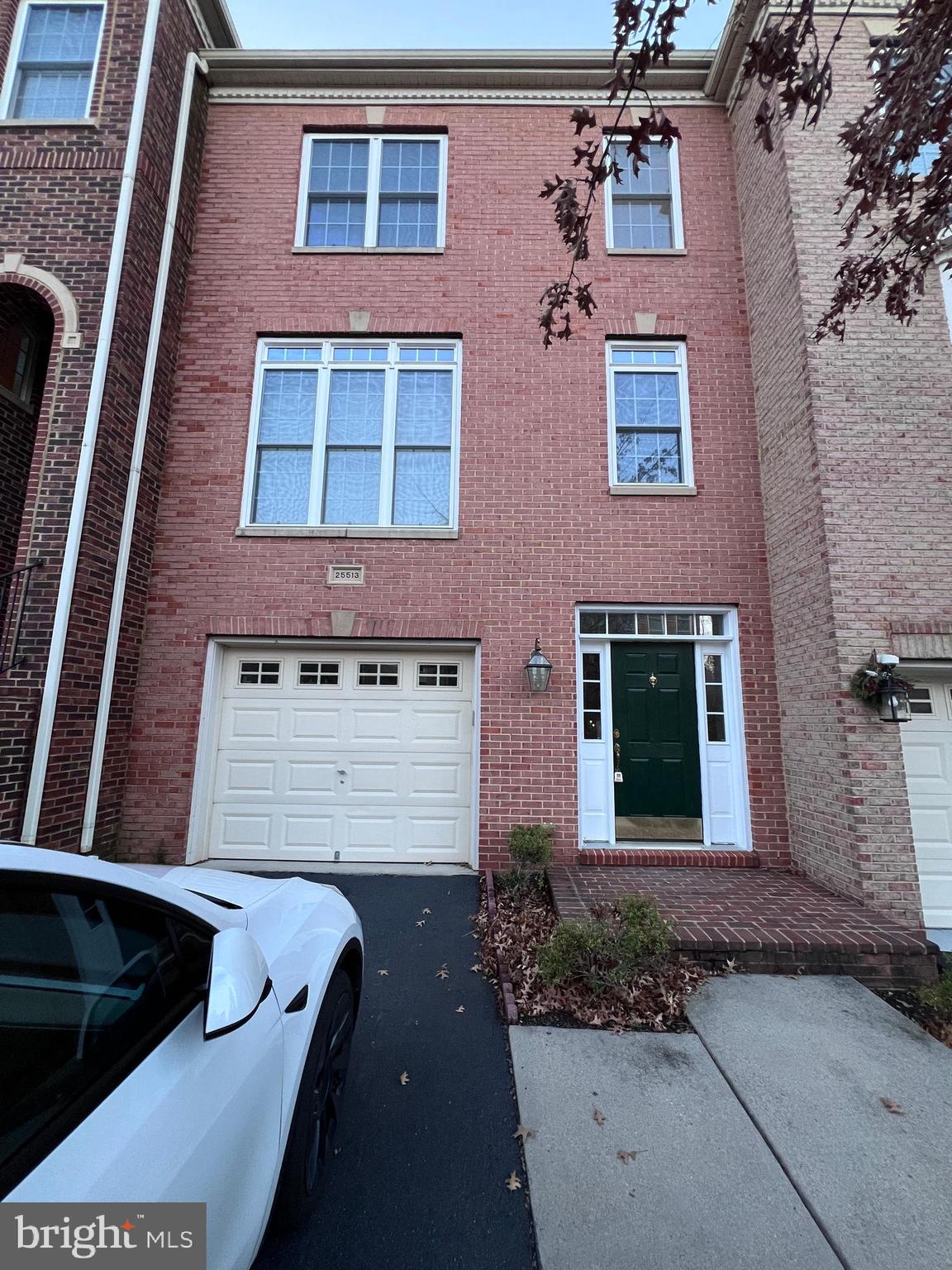 25513 Oak Medley TERRACE