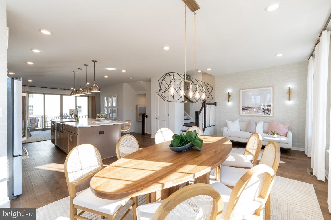 1700 Mocking Jay Terrace NE