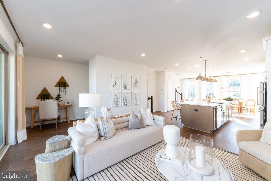 1700 Mocking Jay Terrace NE
