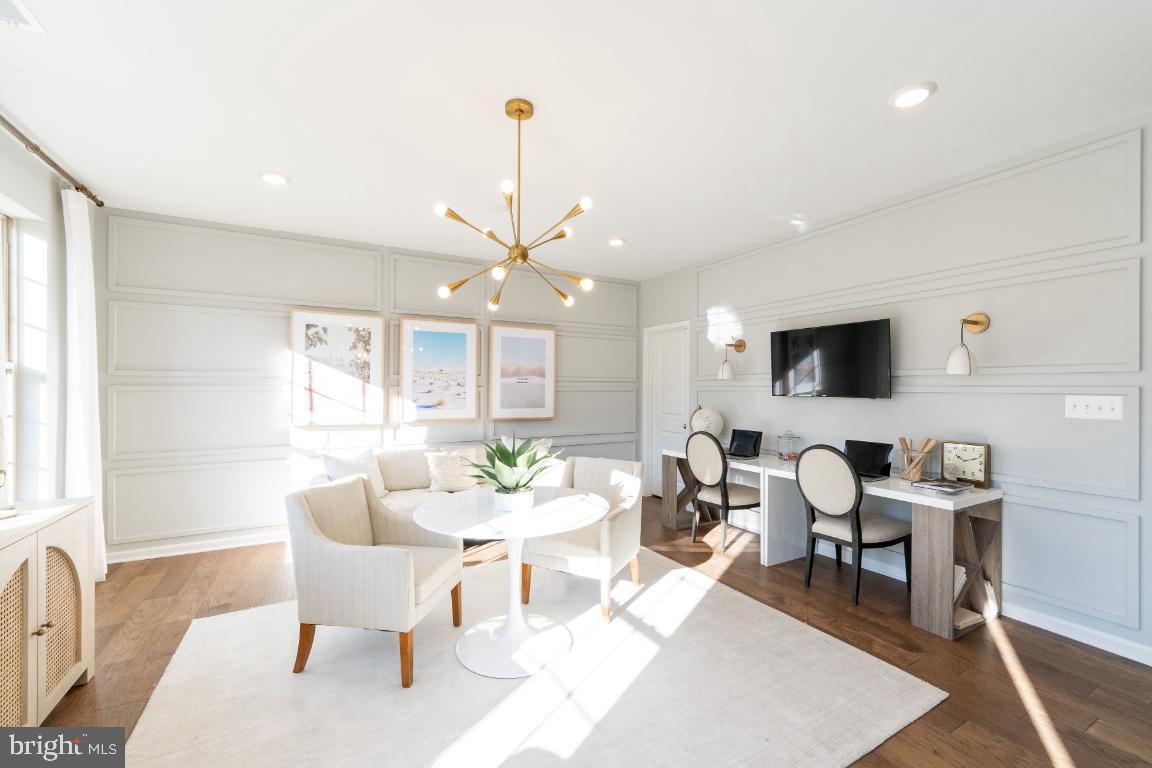 1700 Mocking Jay Terrace NE