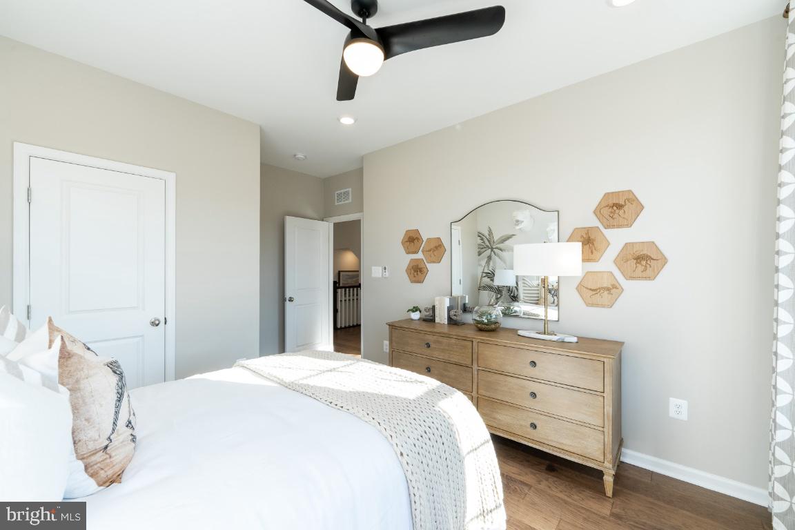 1700 Mocking Jay Terrace NE