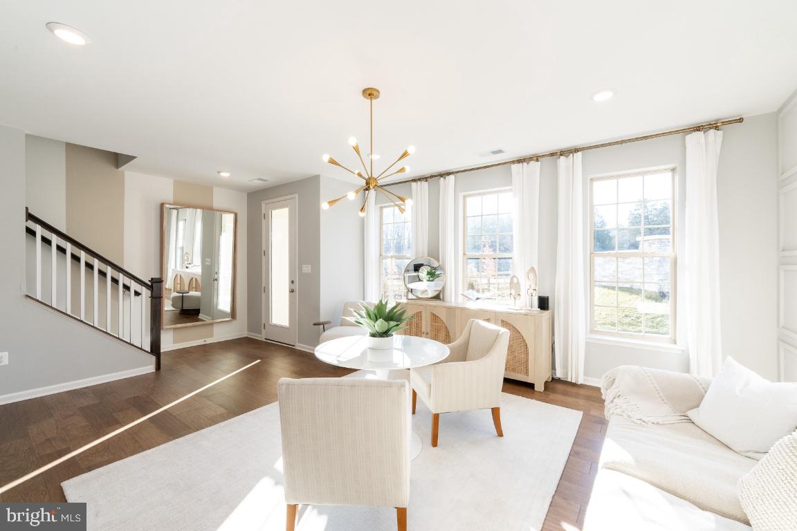 1700 Mocking Jay Terrace NE