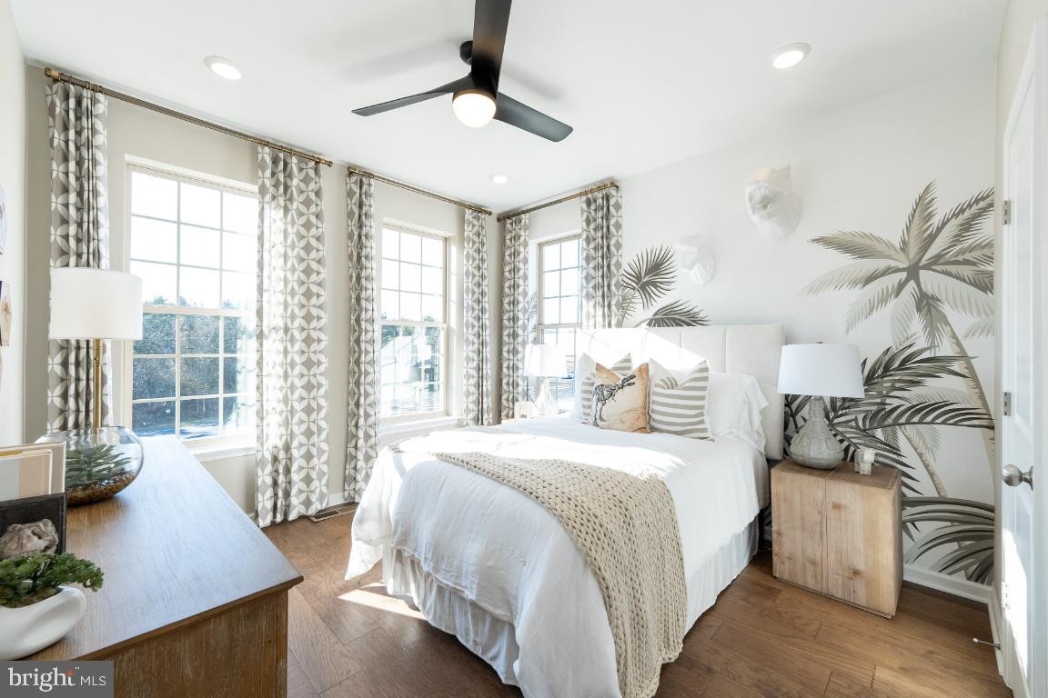 1700 Mocking Jay Terrace NE