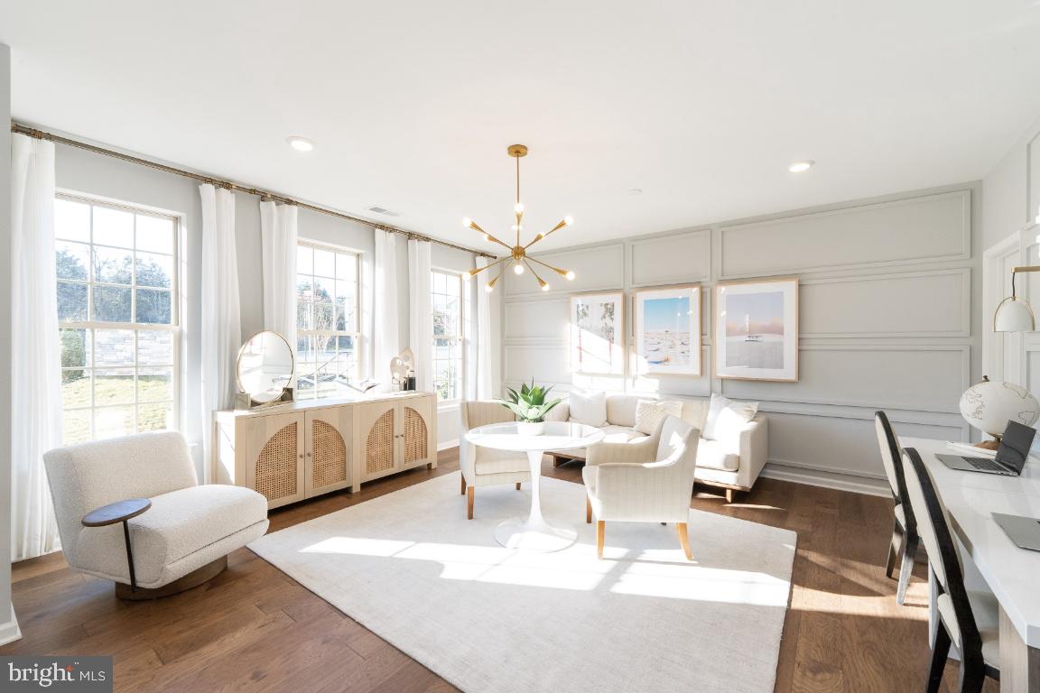 1700 Mocking Jay Terrace NE