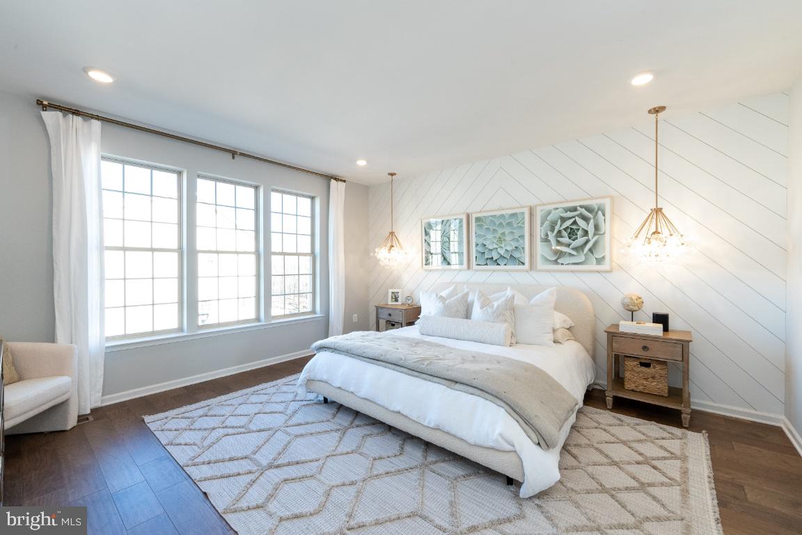 1700 Mocking Jay Terrace NE