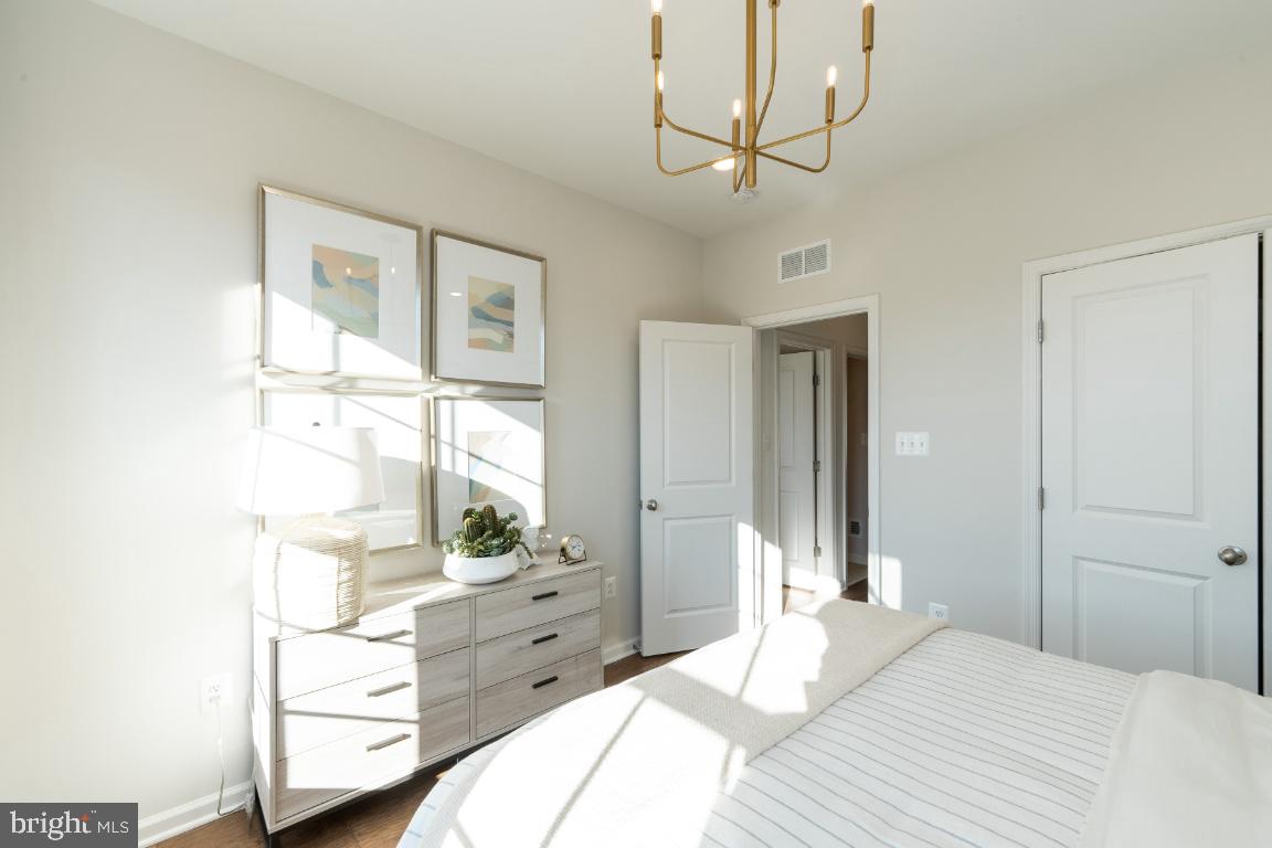 1700 Mocking Jay Terrace NE
