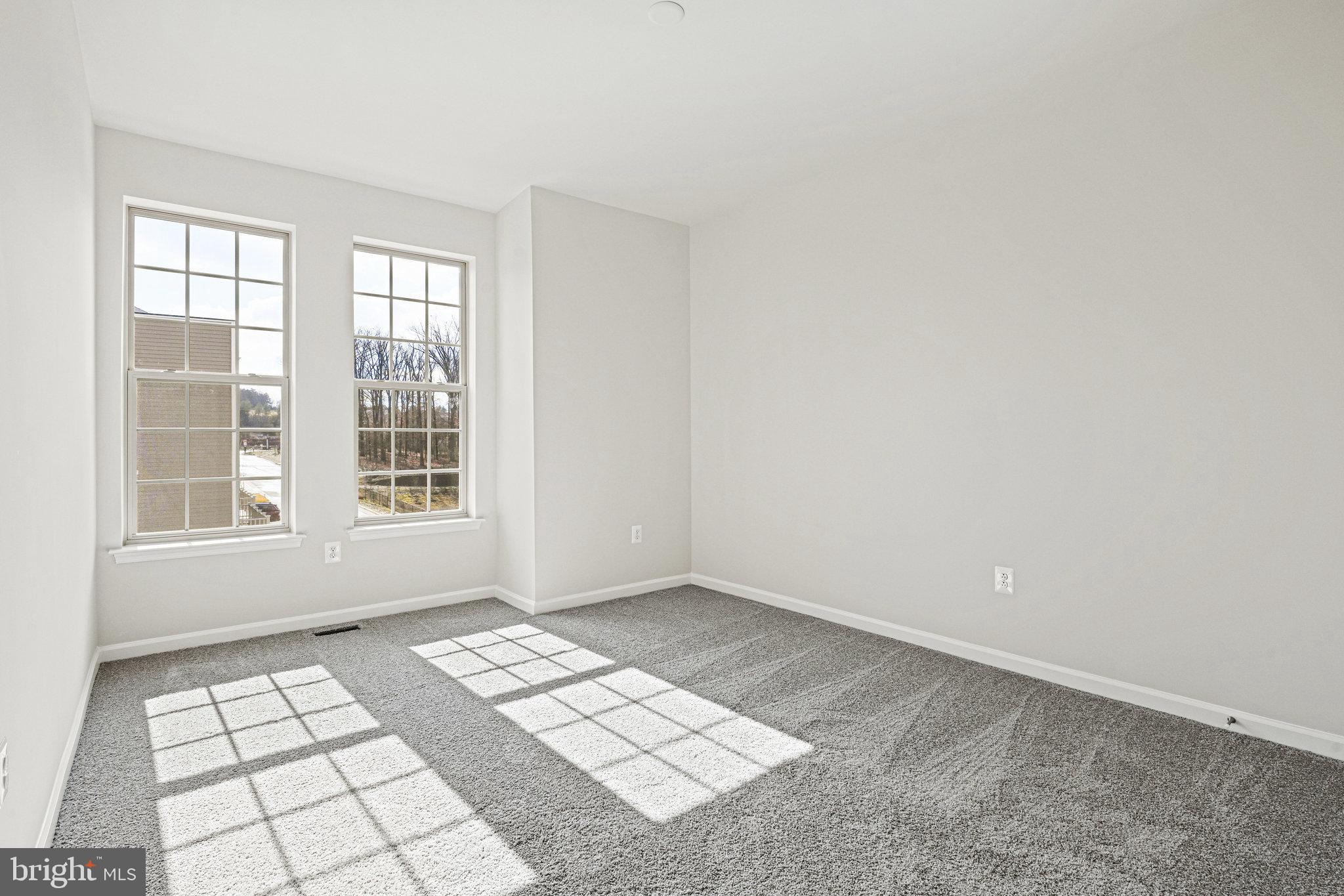 1702 Mocking Jay Terrace NE